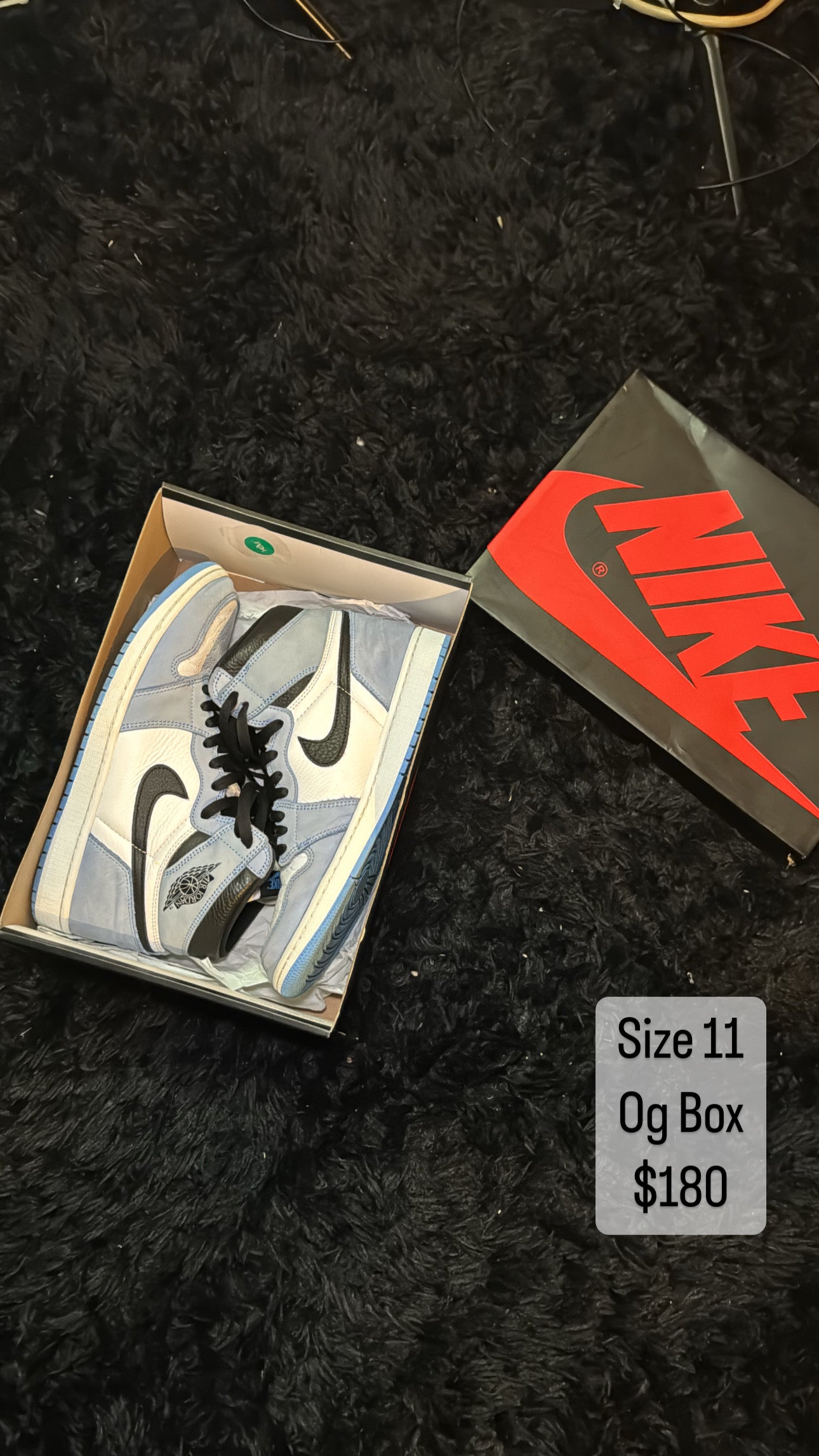 Jordan 1 University Blue (11)