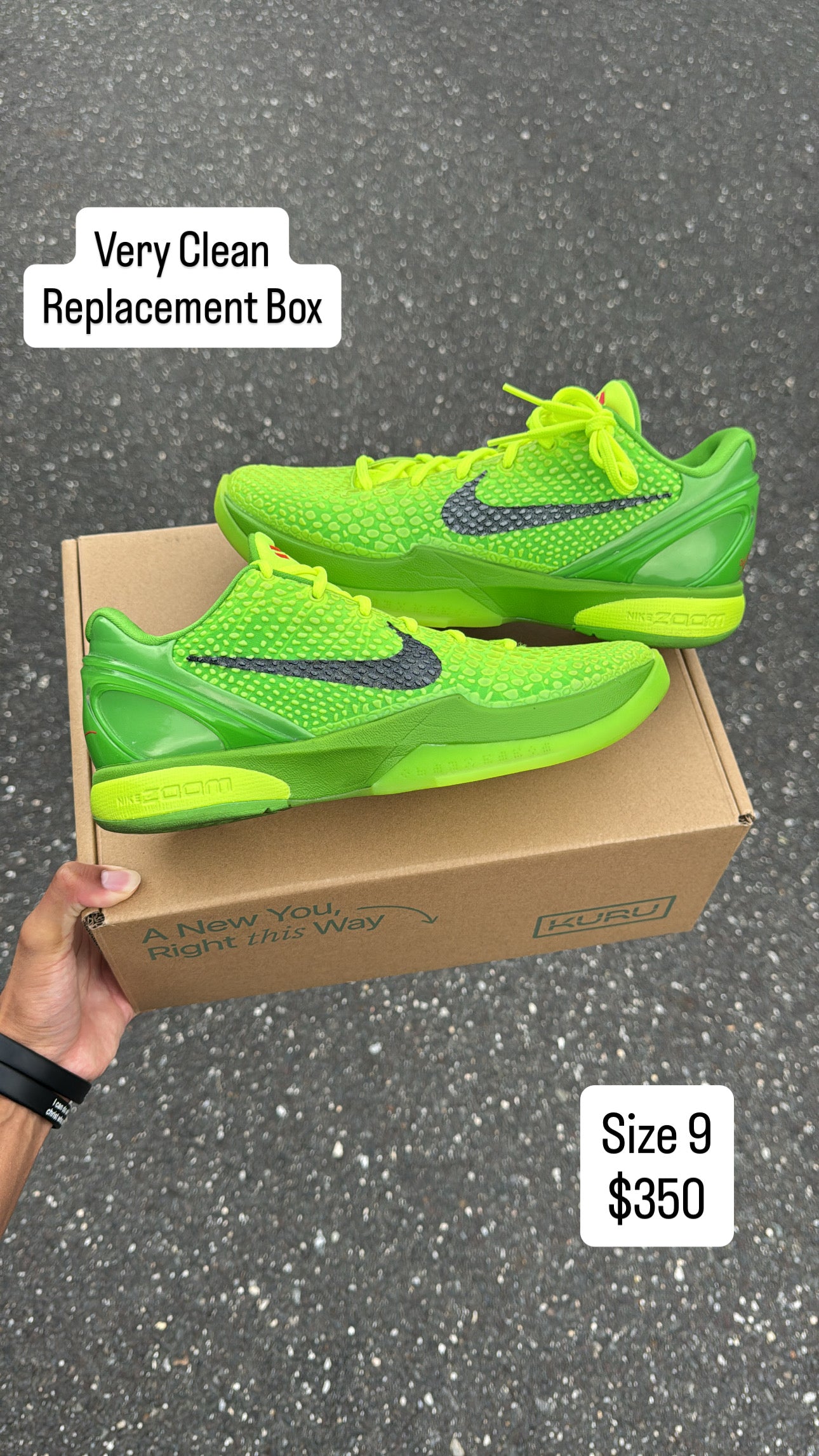 Kobe 6 Grinch (9)