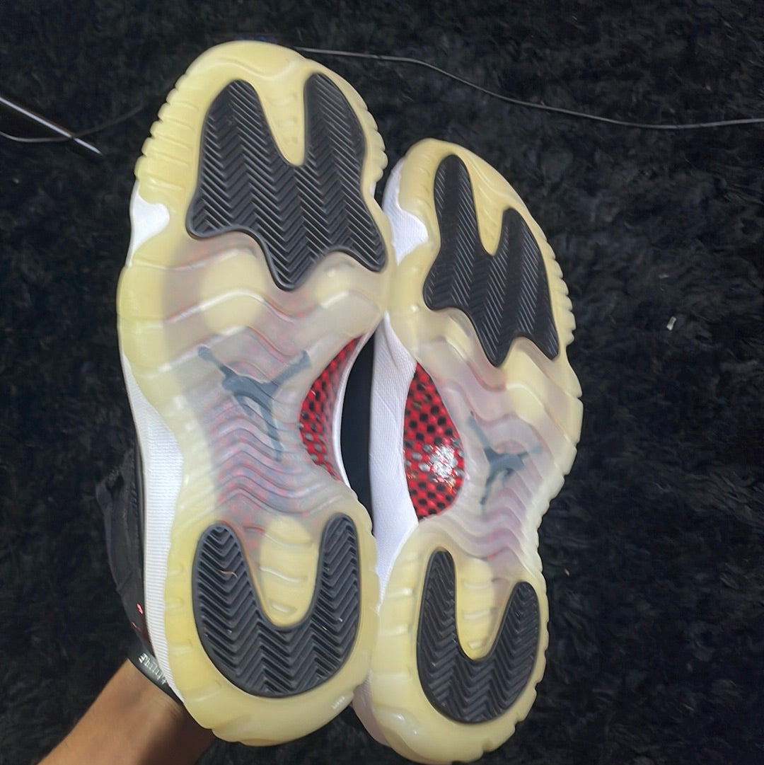 Jordan 11 72-10 High(8.5)
