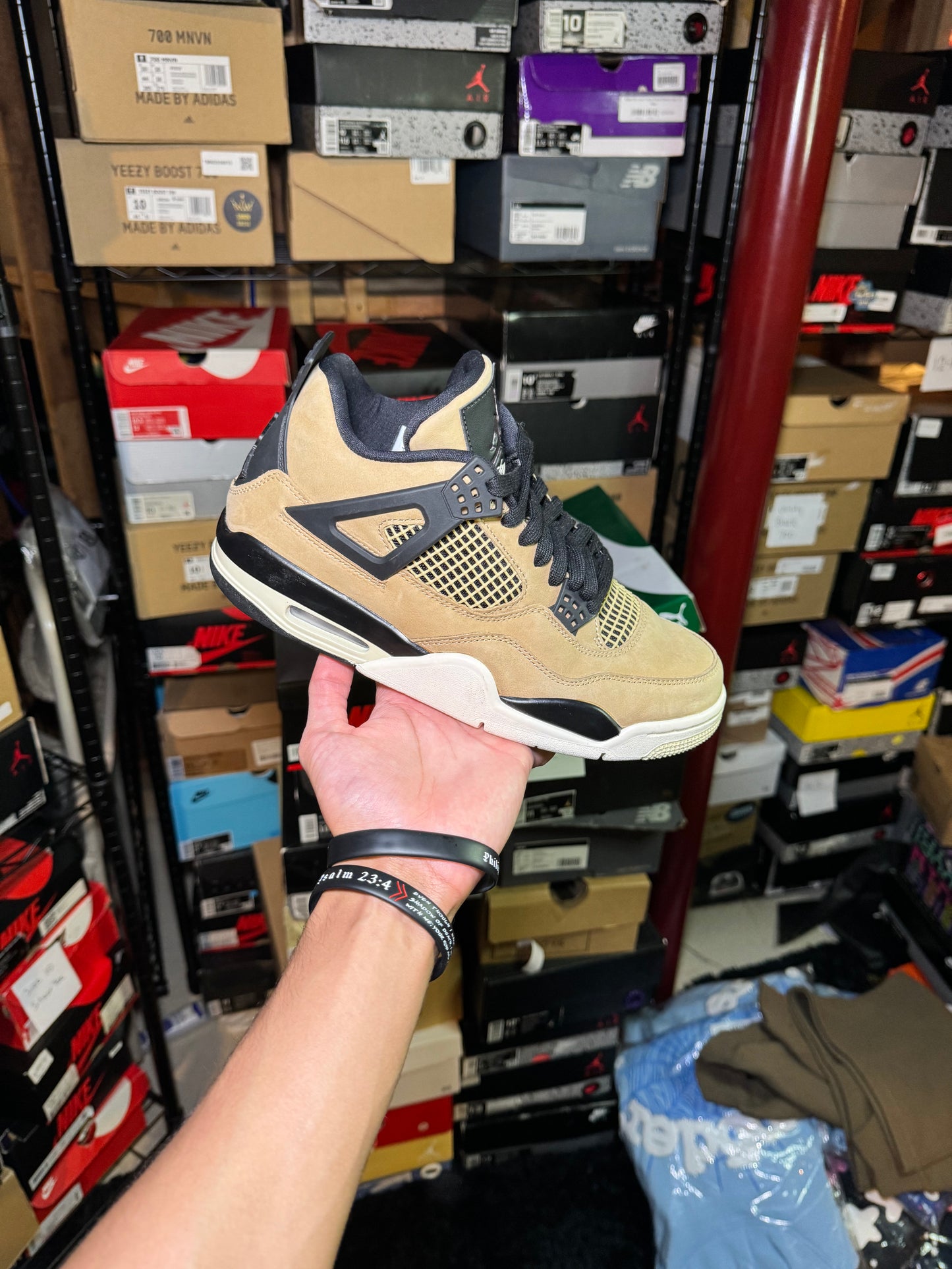 Jordan 4 Mushroom (10w)
