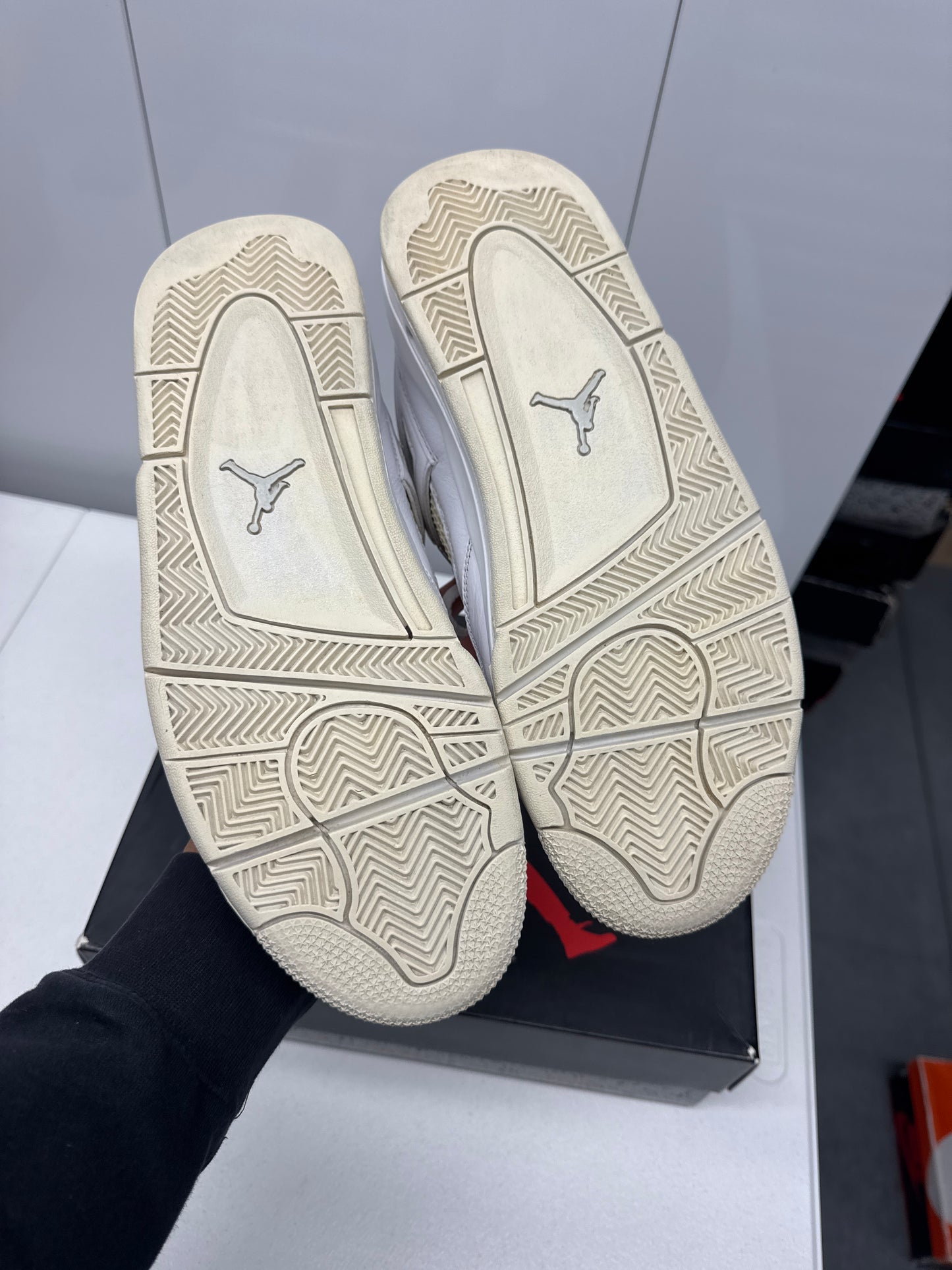 Pure Money 4 (10.5)