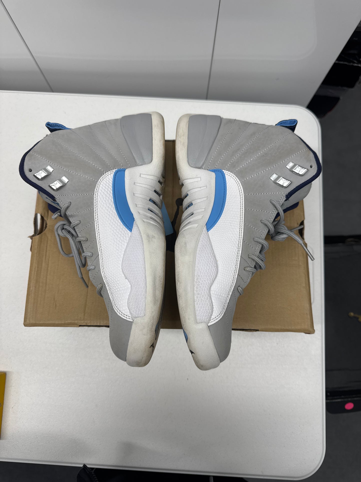 Jordan 12 Universit Blue (9)