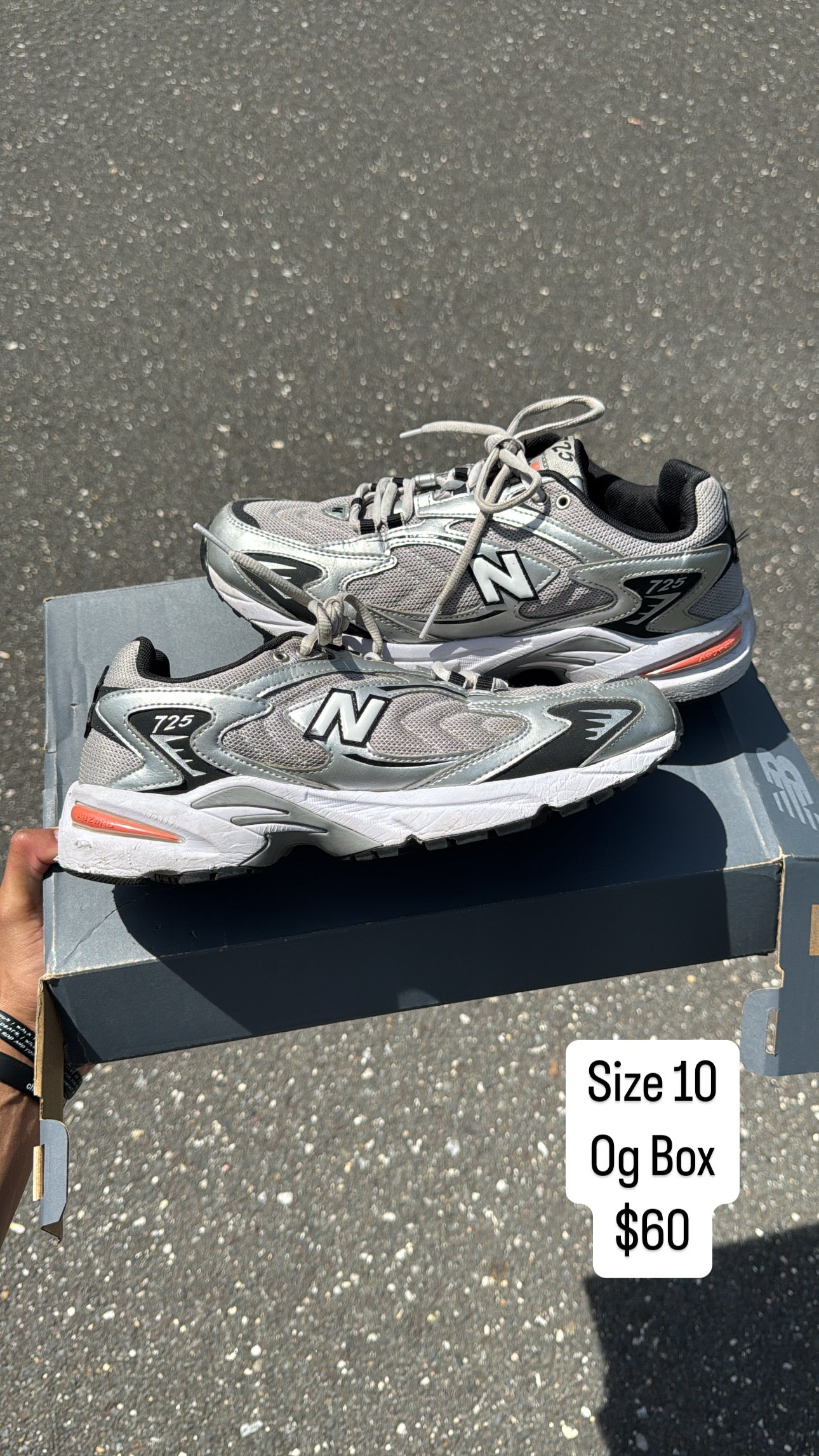 New Balance 725 (10)