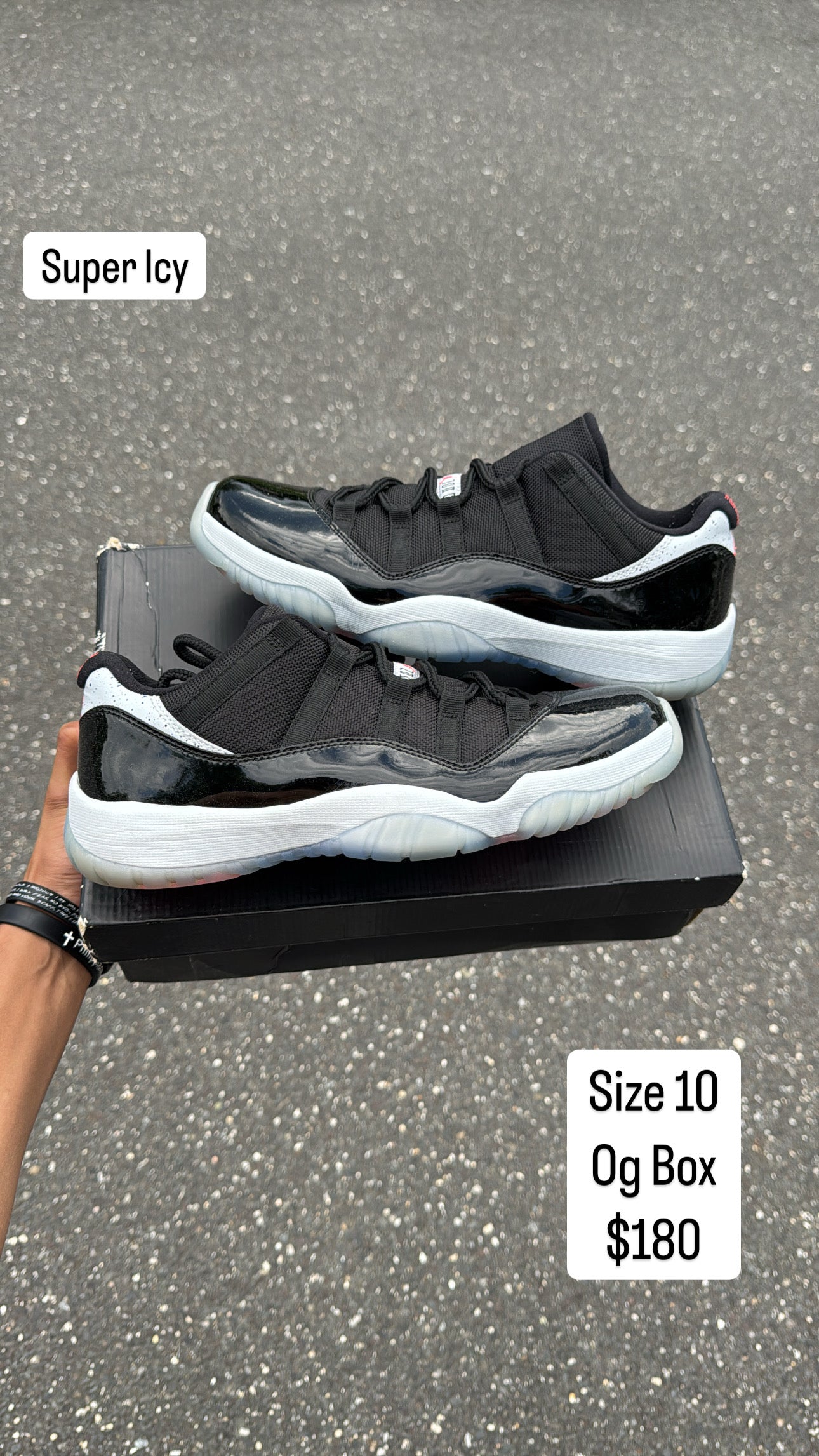 Infrared 11 Low (10)