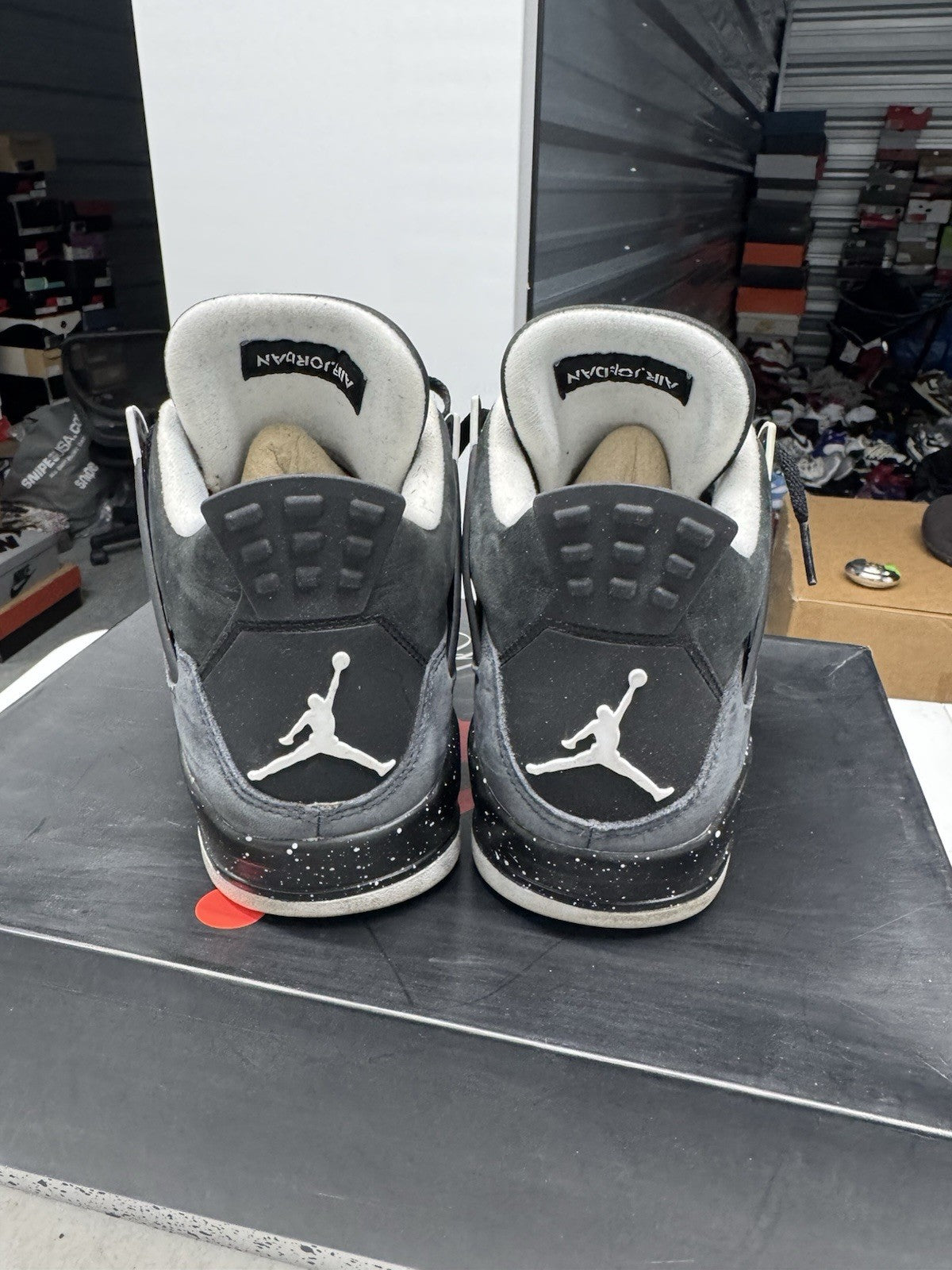 Jordan Air Jordan 4 Retro Fear Nubuck Black/White/Gray SIZE 9.5