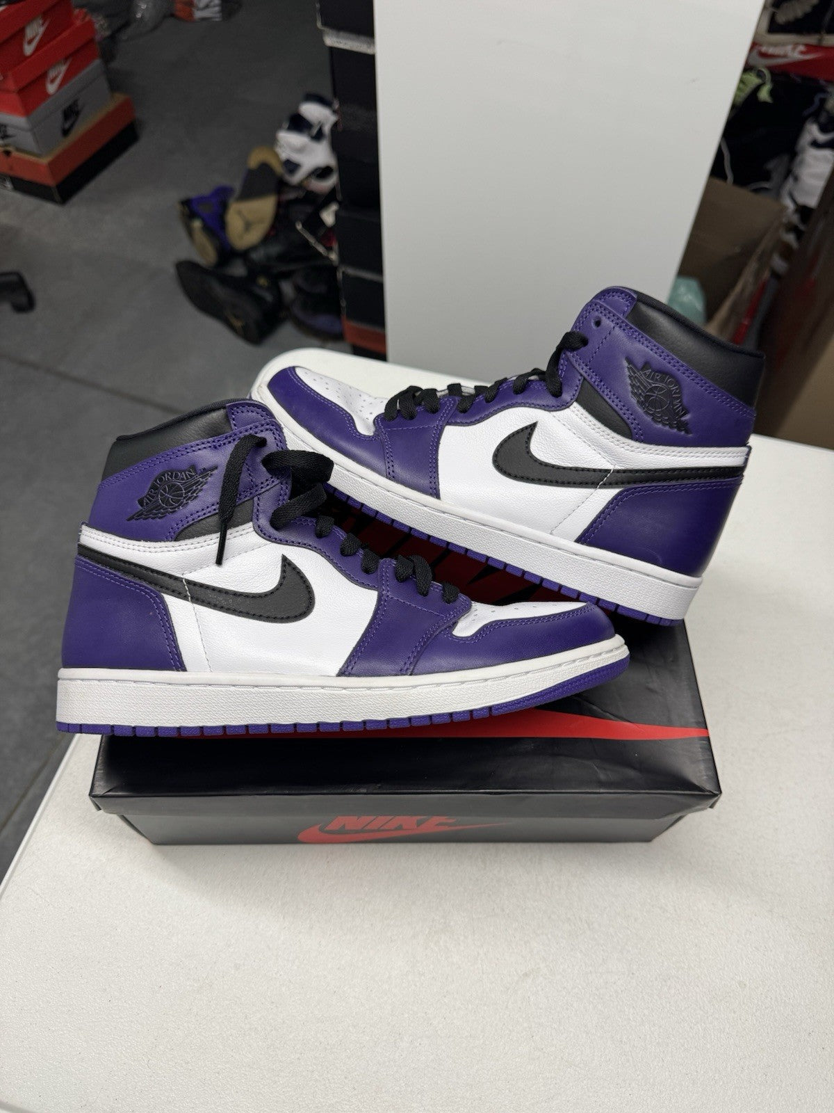 Jordan Air Jordan 1 Retro OG High Court Purple 2.0 Men's 555088-500 SIZE 8.5