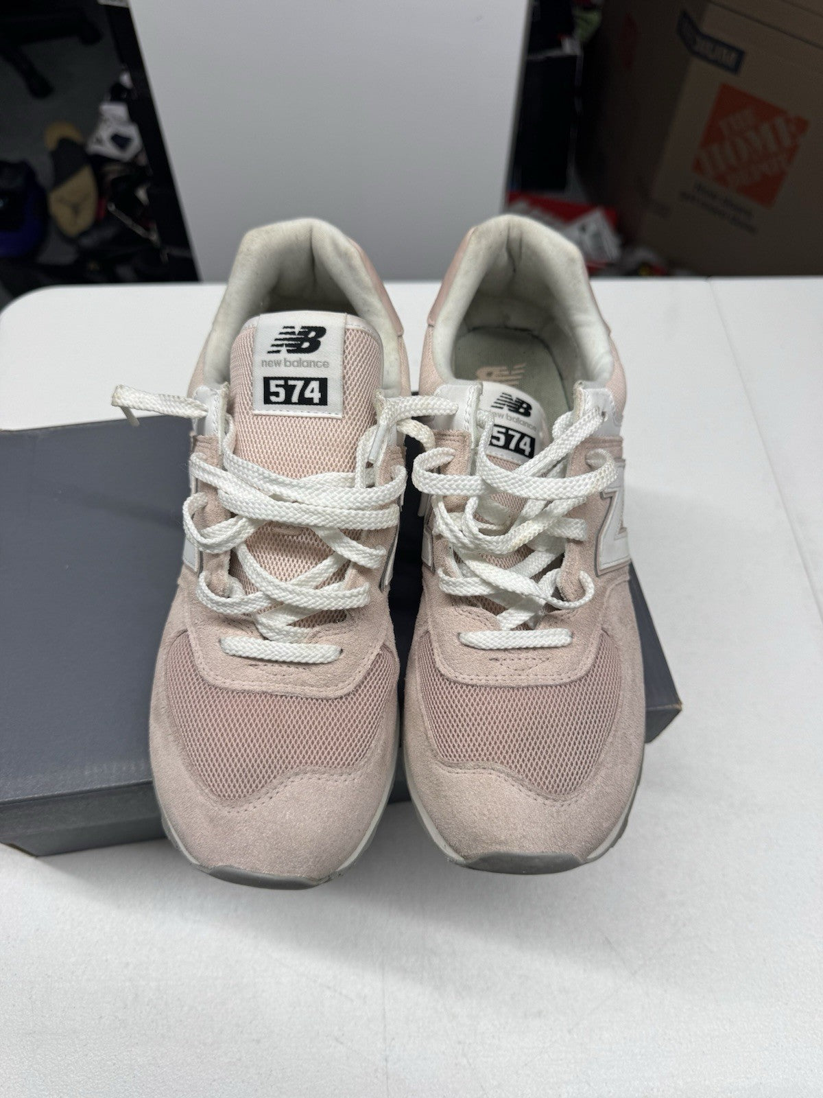 New Balance 574 Women's Pink/White Suede Mesh Low Top Lace-Up Sneakers SIZE 10