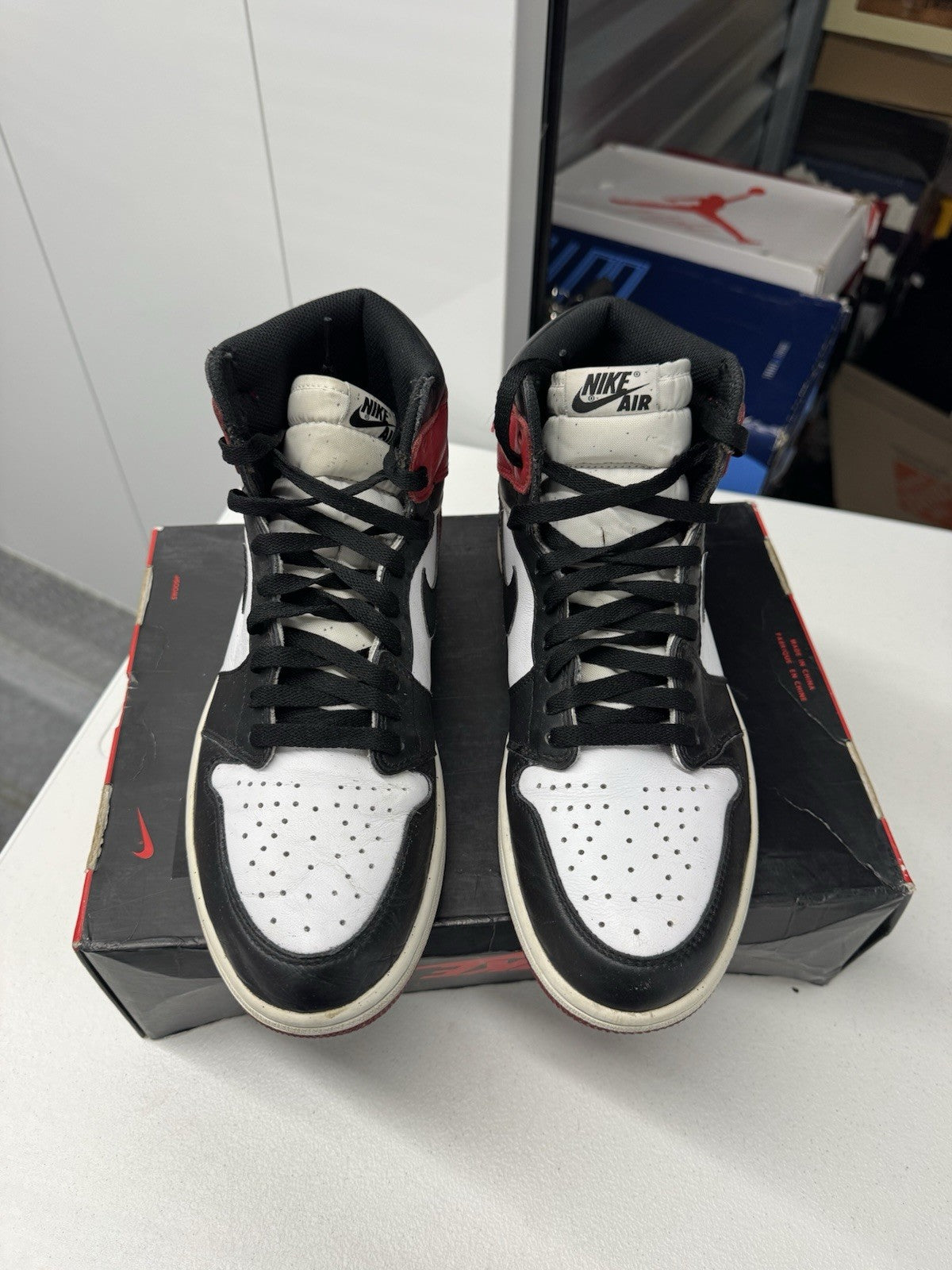 Air Jordan 1 Black Toe Size 10