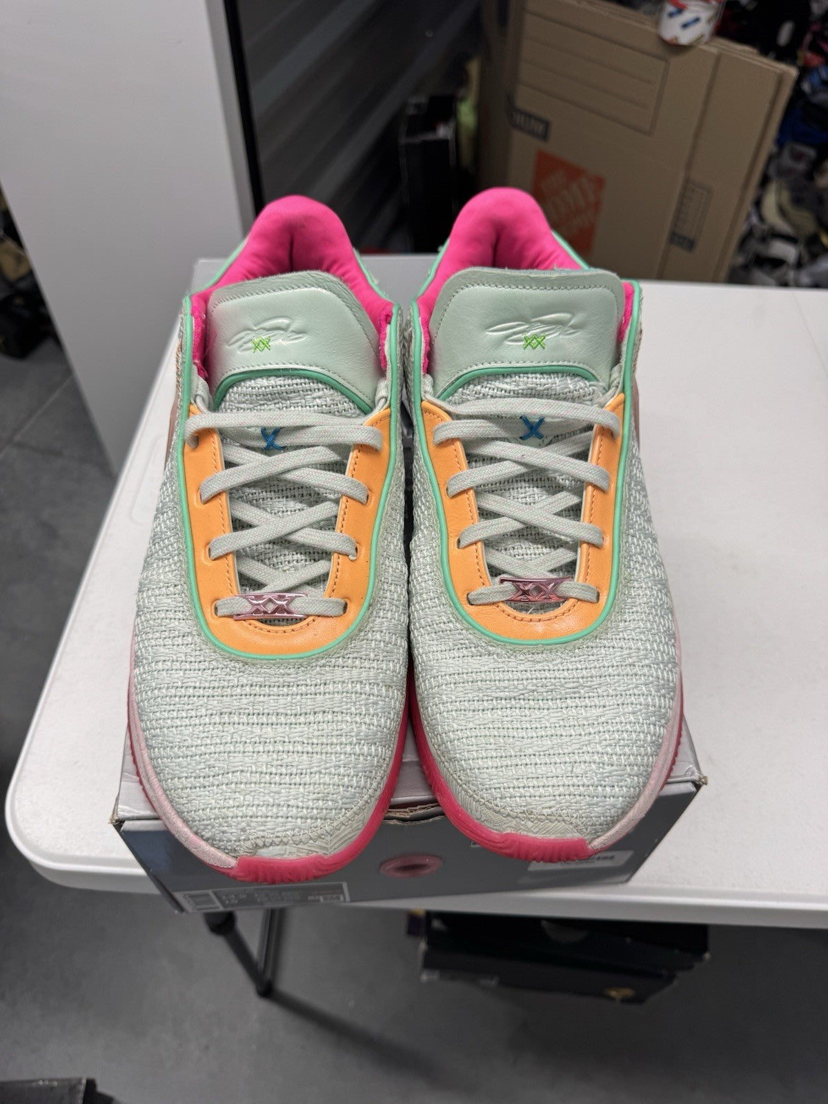 Nike LeBron XX Time Machine Men's Low Top Basketball Shoes Green/Pink SZ13.5