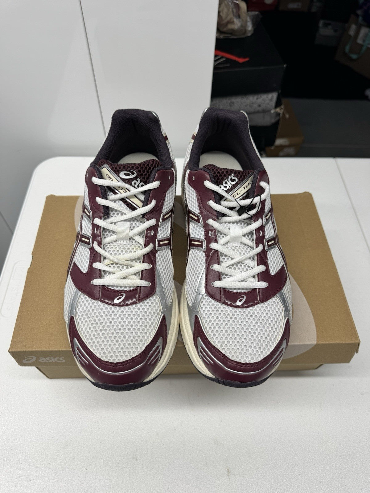ASICS Gel 1130 White Maroon Banner Size 12
