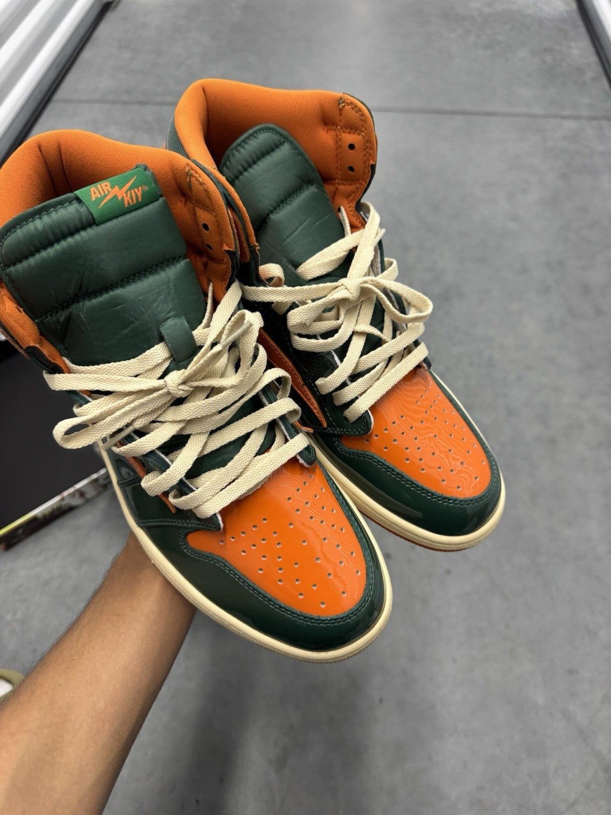 Reves Paris Air Kiy '85 Hi Men's High Top Sneakers Pine Green/Orange SIZE 11