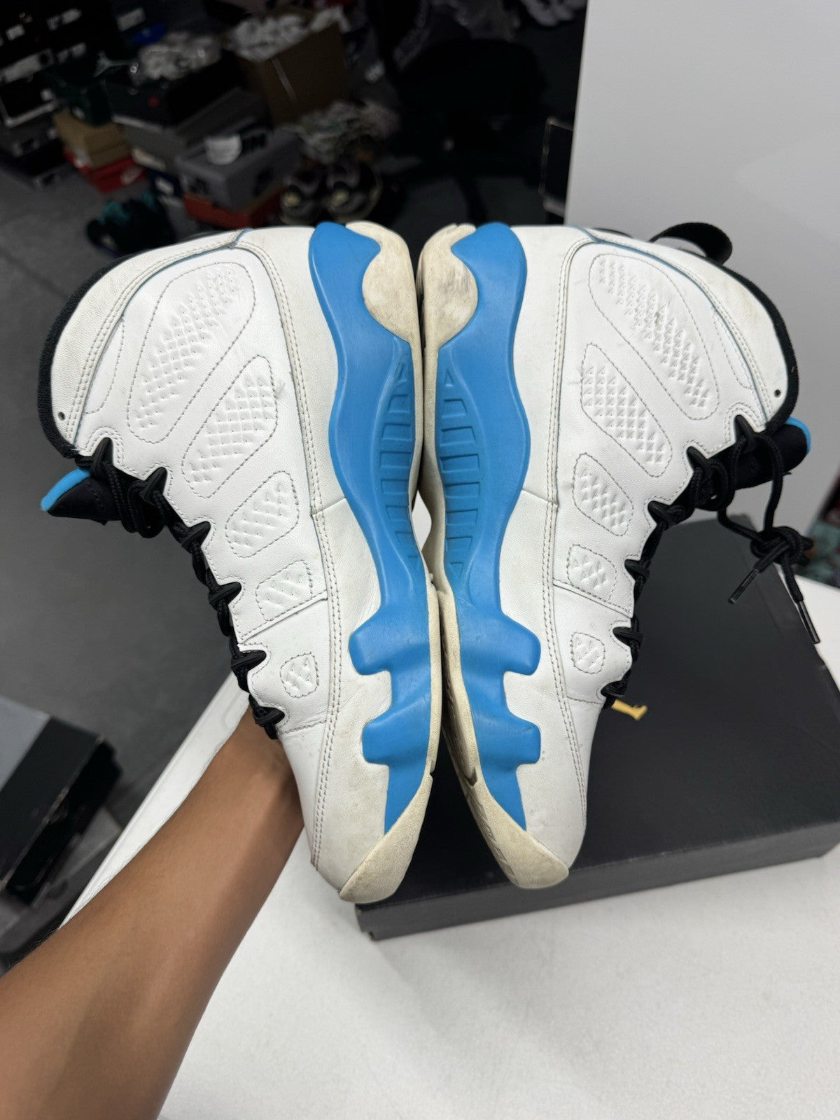 Jordan Air Jordan 9 White/Blue/Black Leather POWDER BLUE SIZE 10