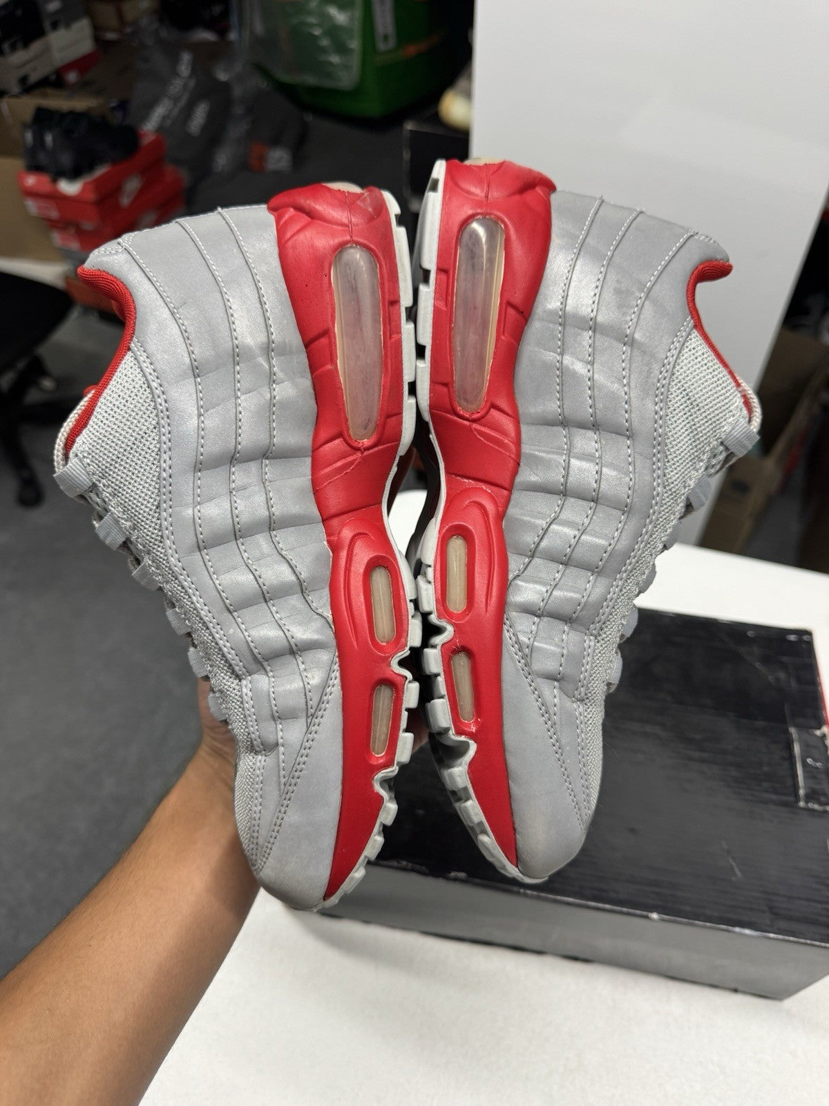 Nike Air Max 95 Men's Sneakers Silver/Gray/Red Cushioned Low Top SIZE 8