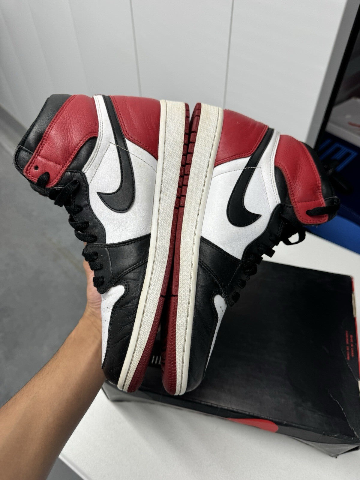 Air Jordan 1 Black Toe Size 10