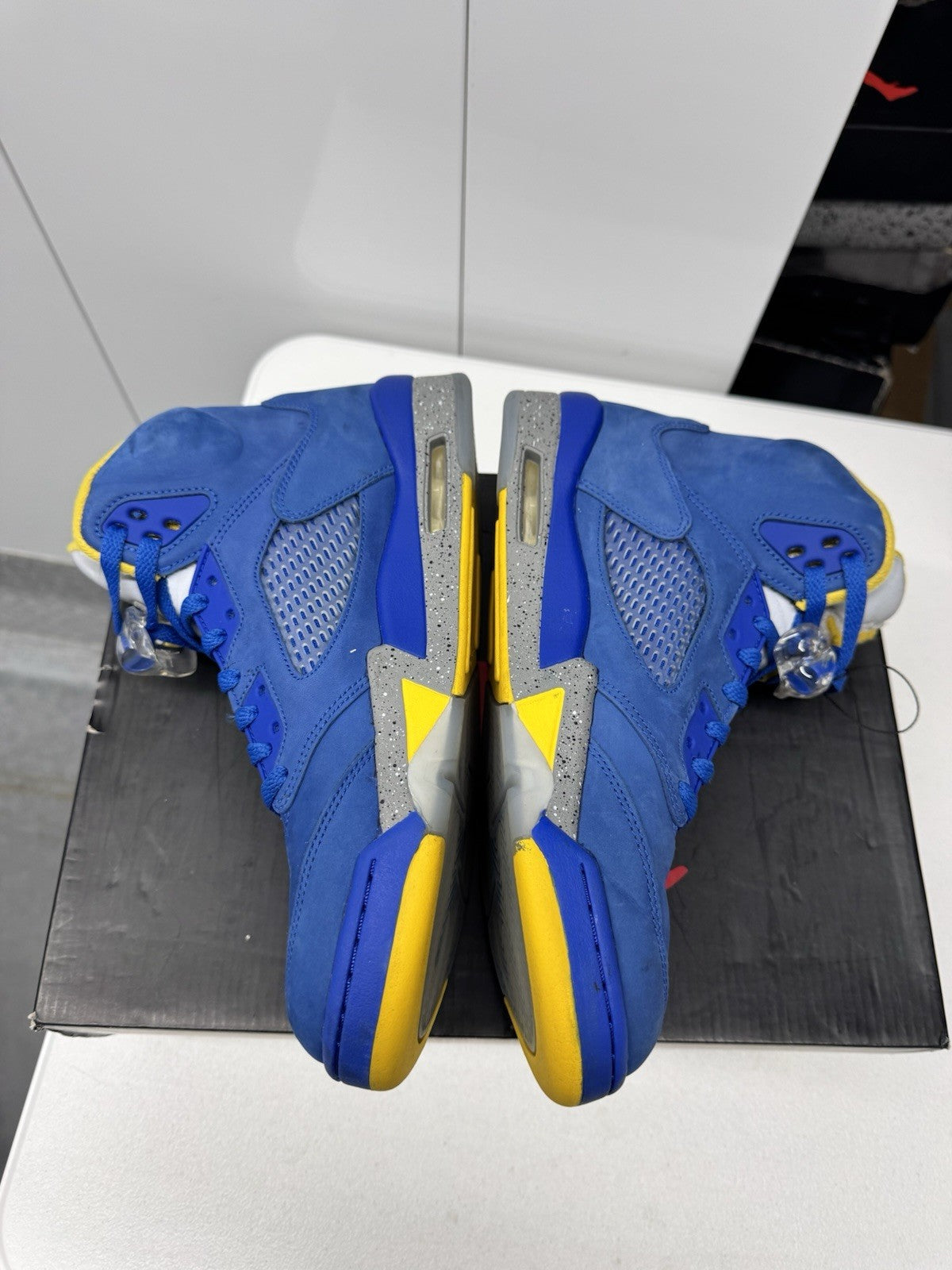 Nike Air Jordan Retro 5 Laney 2013 Men's Size 10.5 Blue/White