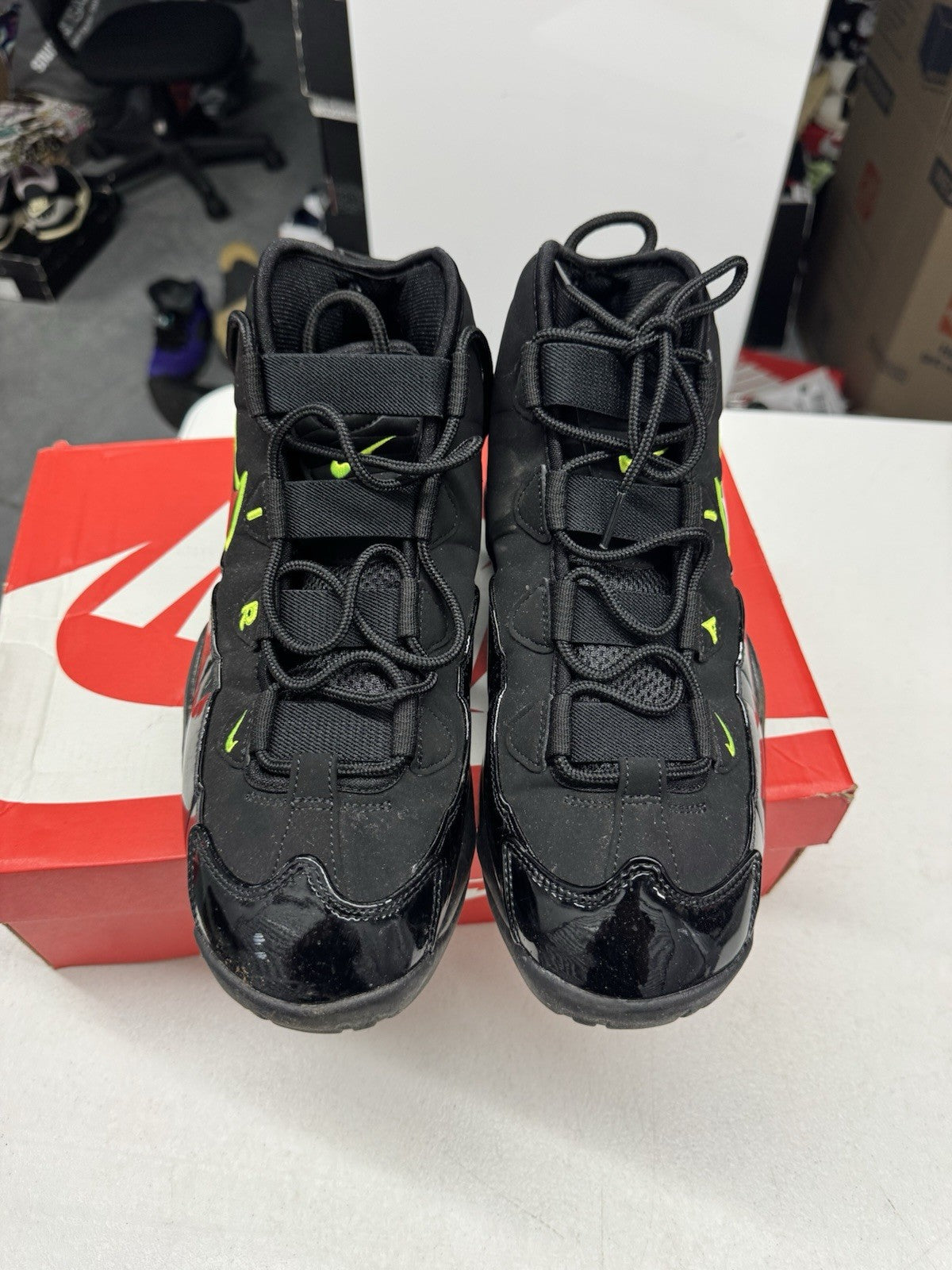 Nike Air Max Uptempo 2019 Men's Mid Top Sneakers Black/Volt SIZE 10