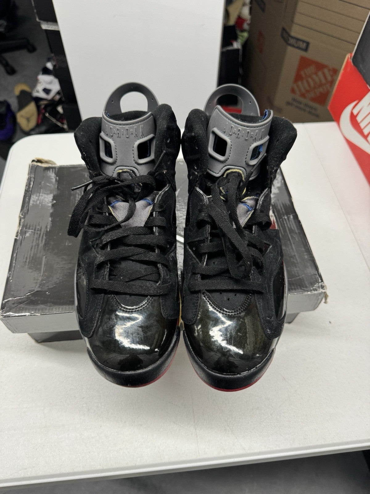 Jordan Air Jordan 6 Retro Pistons Men's Sneakers Black/Varsity Red SIZE 10.5