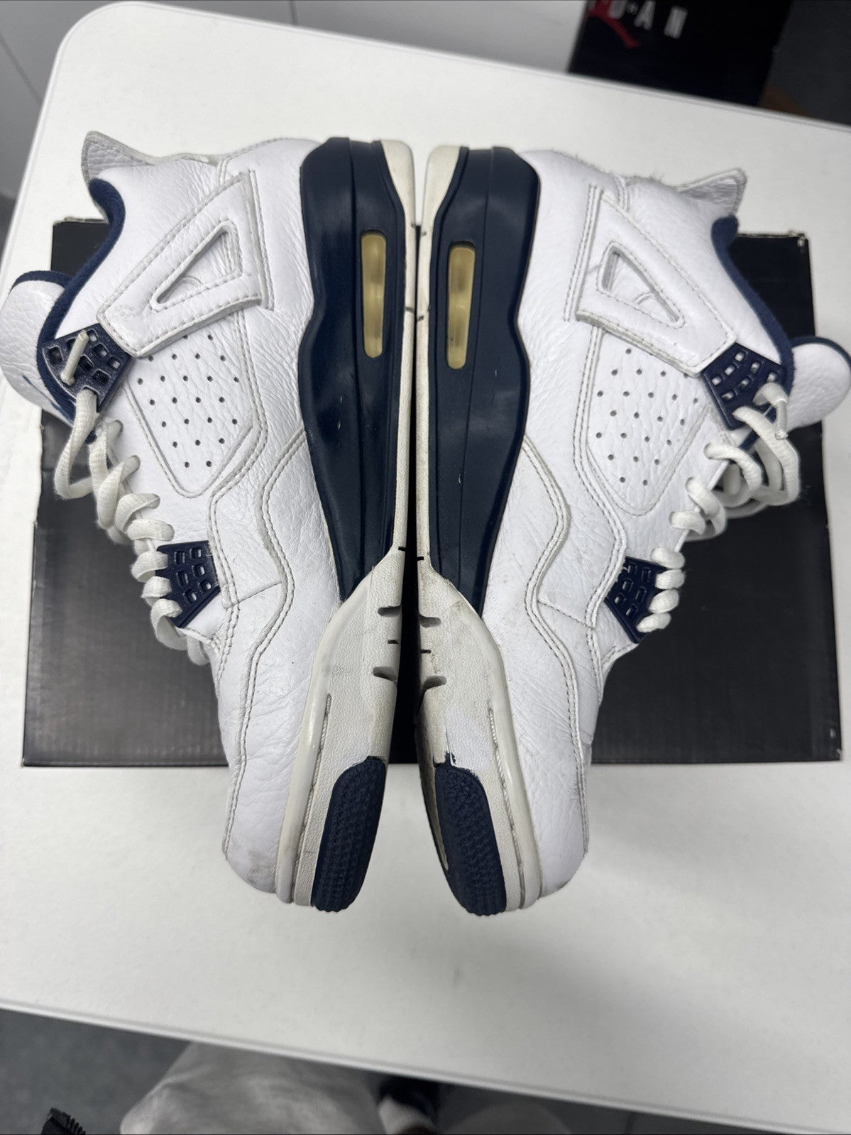 Size 8.5 - Air Jordan 4 Retro LS Columbia