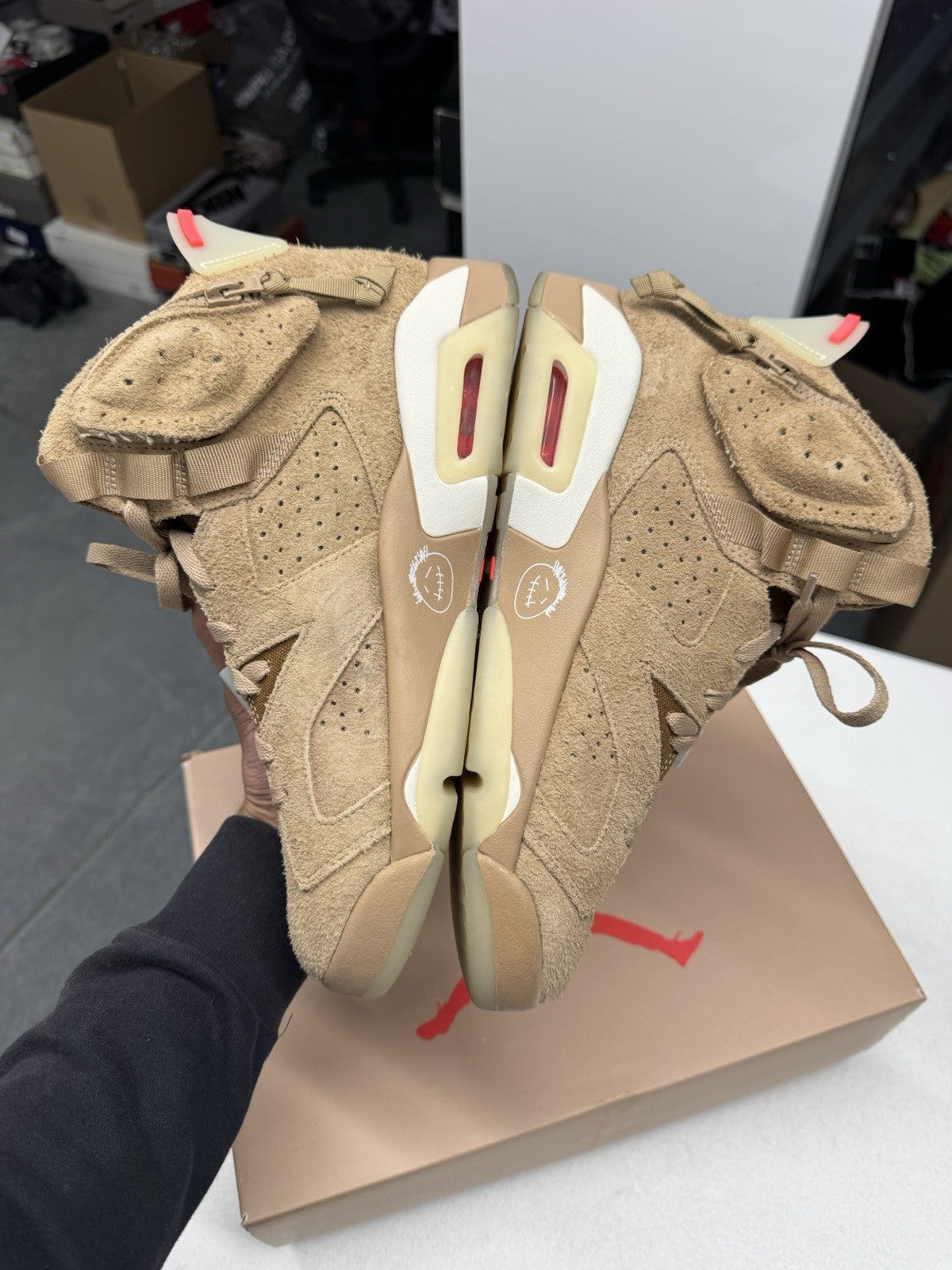 Jordan Air Jordan 6 Retro SP Travis Scott British Khaki Suede SIZE 9