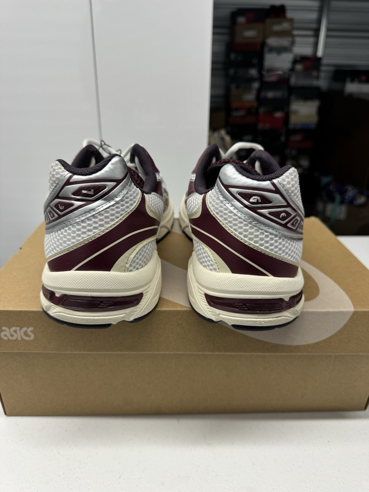 ASICS Gel 1130 White Maroon Banner Size 12