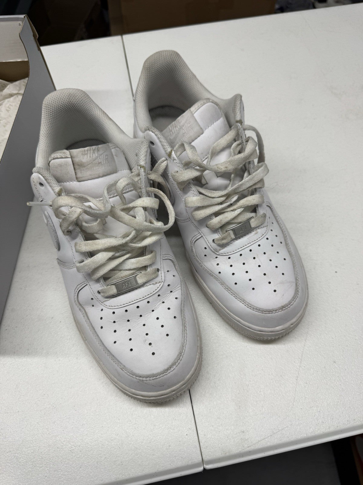 Nike Air Force 1 '07 Low Triple White Men's Sneakers White SIZE 9