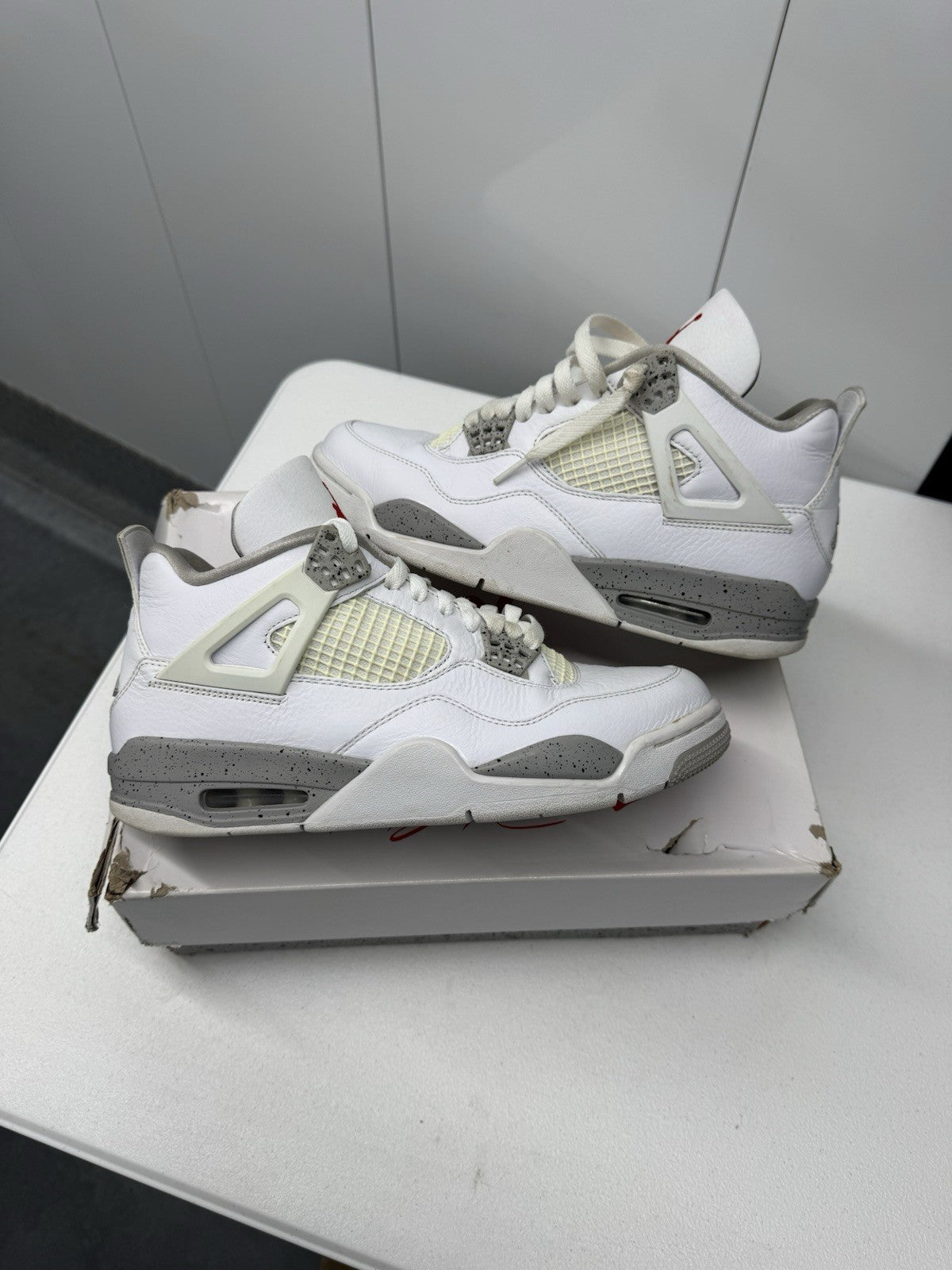 Air Jordan 4 Retro White/Oreo Grey, Size 8.5, DJ4699-100