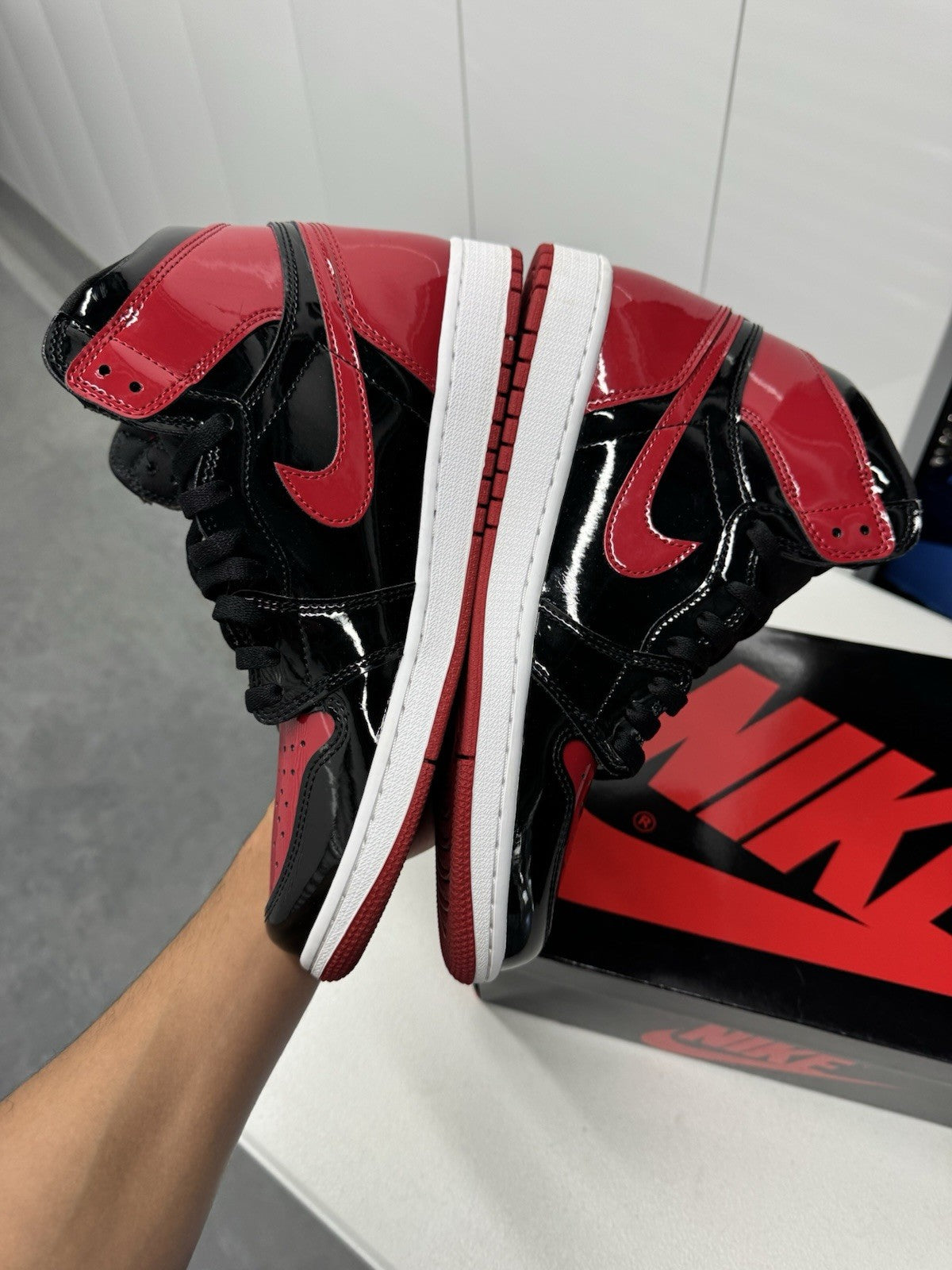 Nike Air Jordan 1 Men's Size 10 Retro OG High Patent Bred Colorway