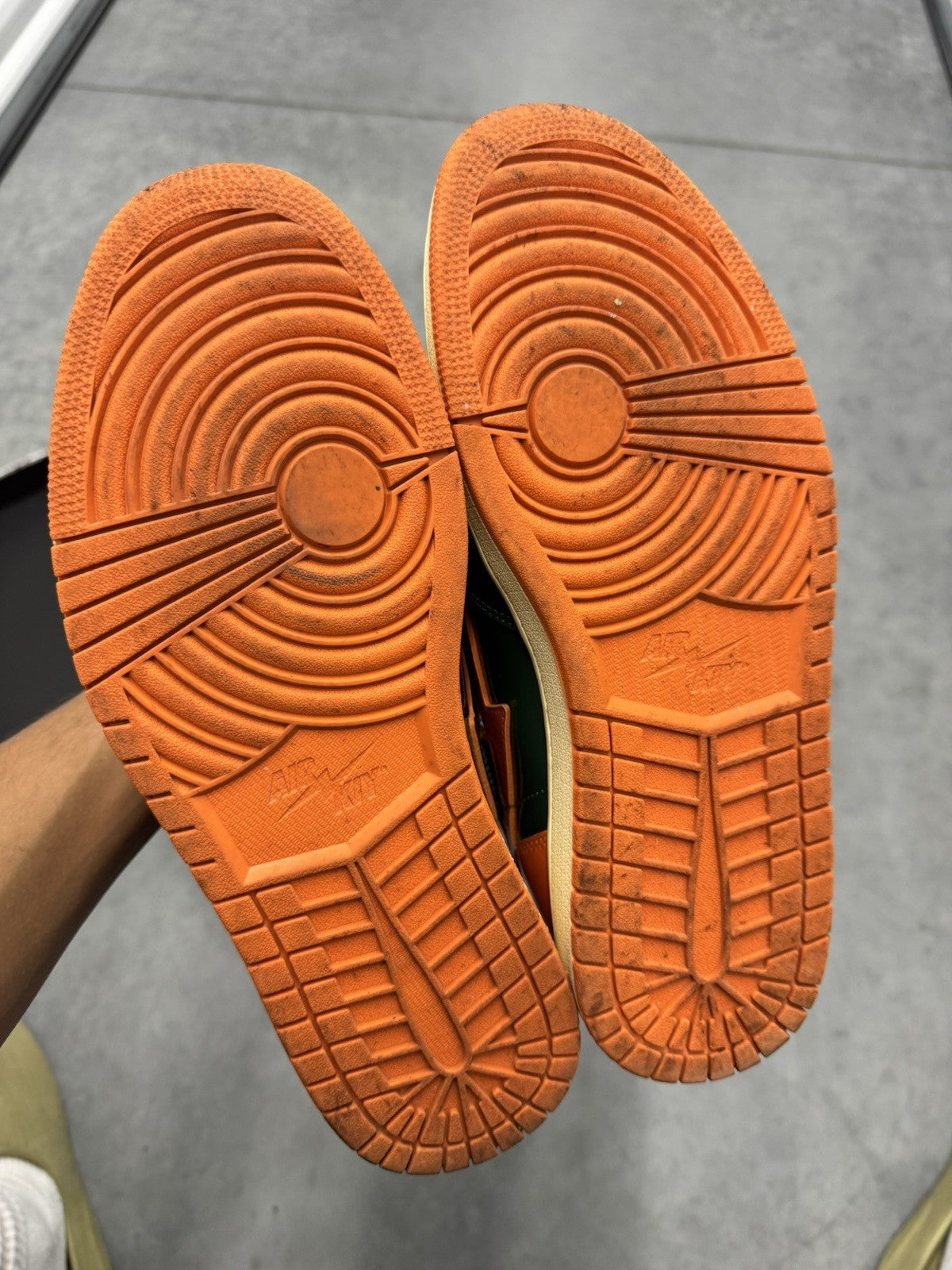 Reves Paris Air Kiy '85 Hi Men's High Top Sneakers Pine Green/Orange SIZE 11