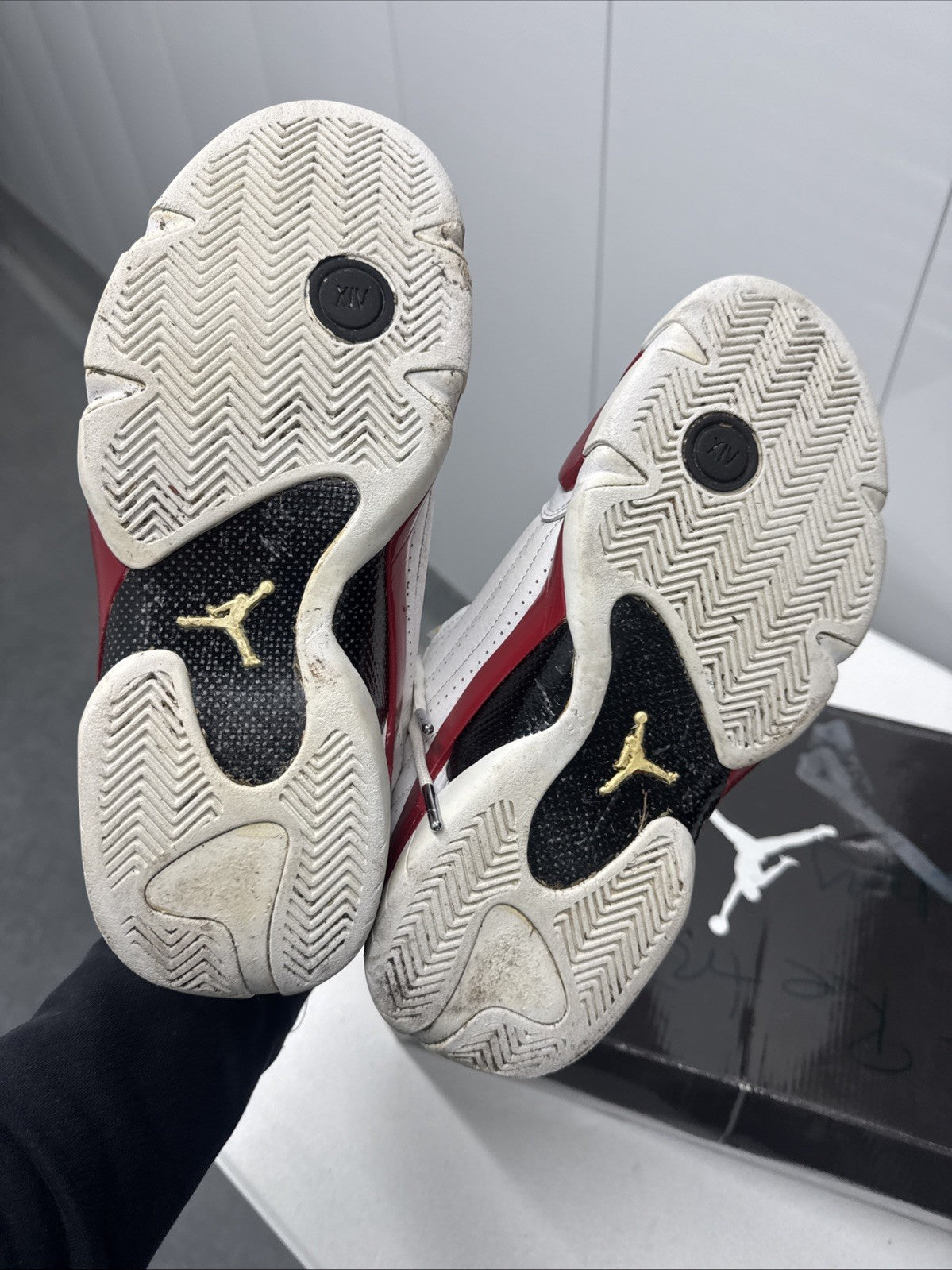Air Jordan 14 Retro Candy Cane Men's Sneakers Size 8.5