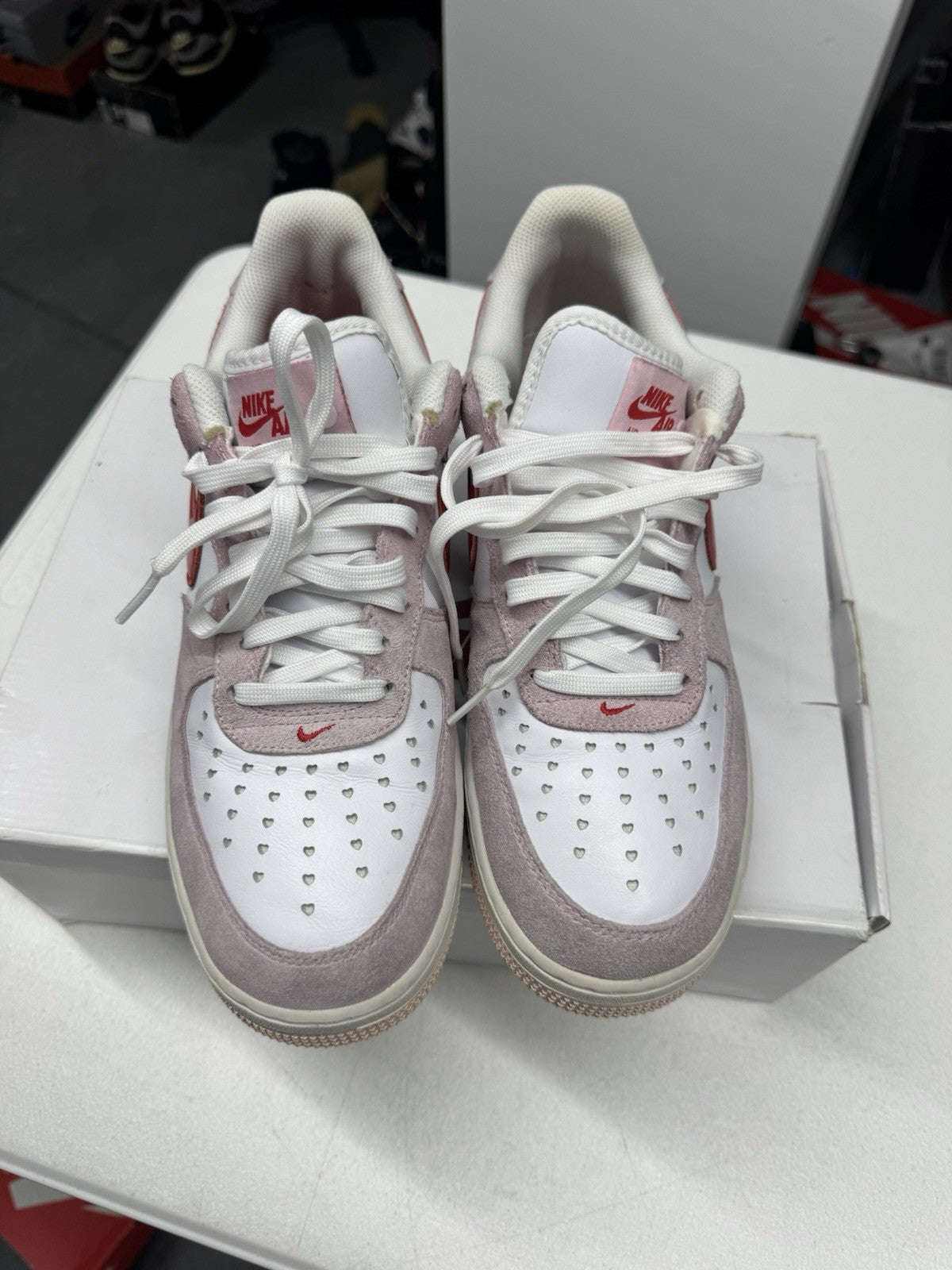 Nike Air Force 1 '07 QS Valentine's Day Love Letter Tulip Pink Suede SIZE 10