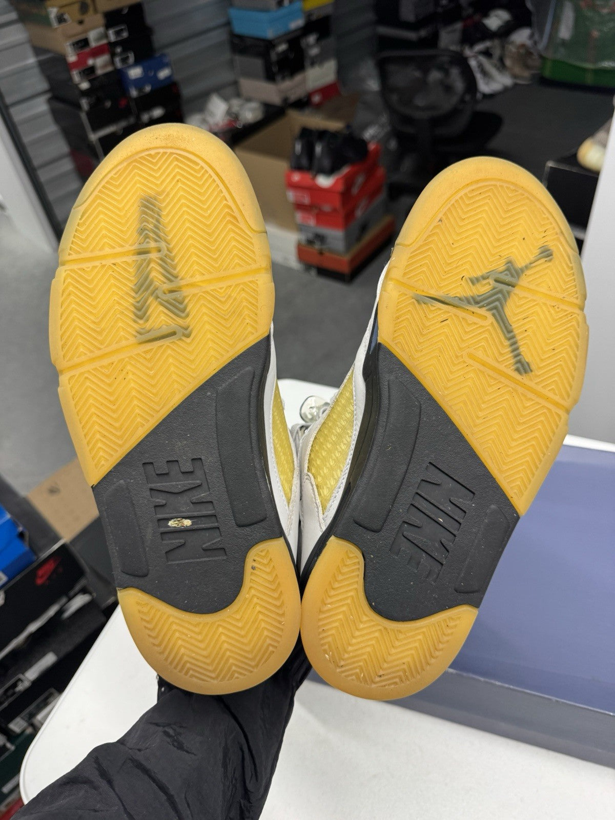 Jordan A Ma Maniére x Air Jordan 5 Retro SP Dawn Nubuck SIZE 9M