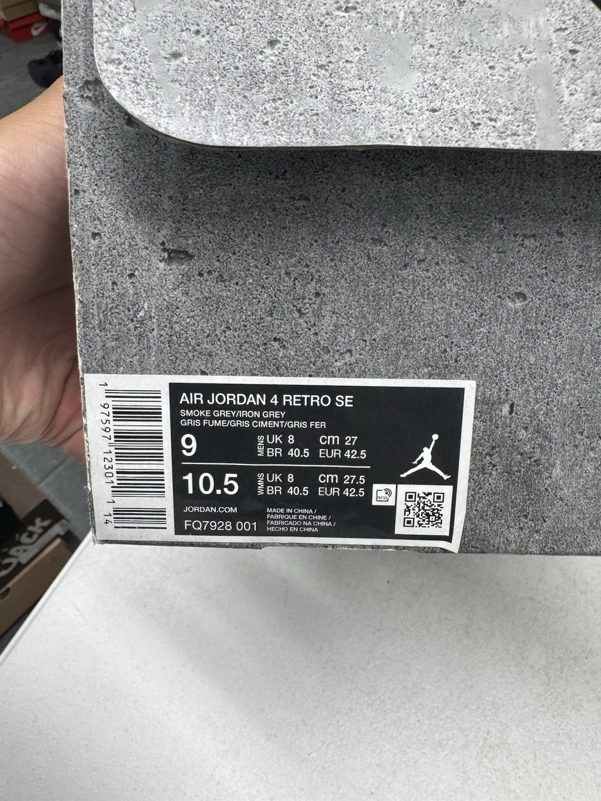Jordan Air Jordan 4 Retro SE Wet Cement Smoke Grey Suede SIZE 9