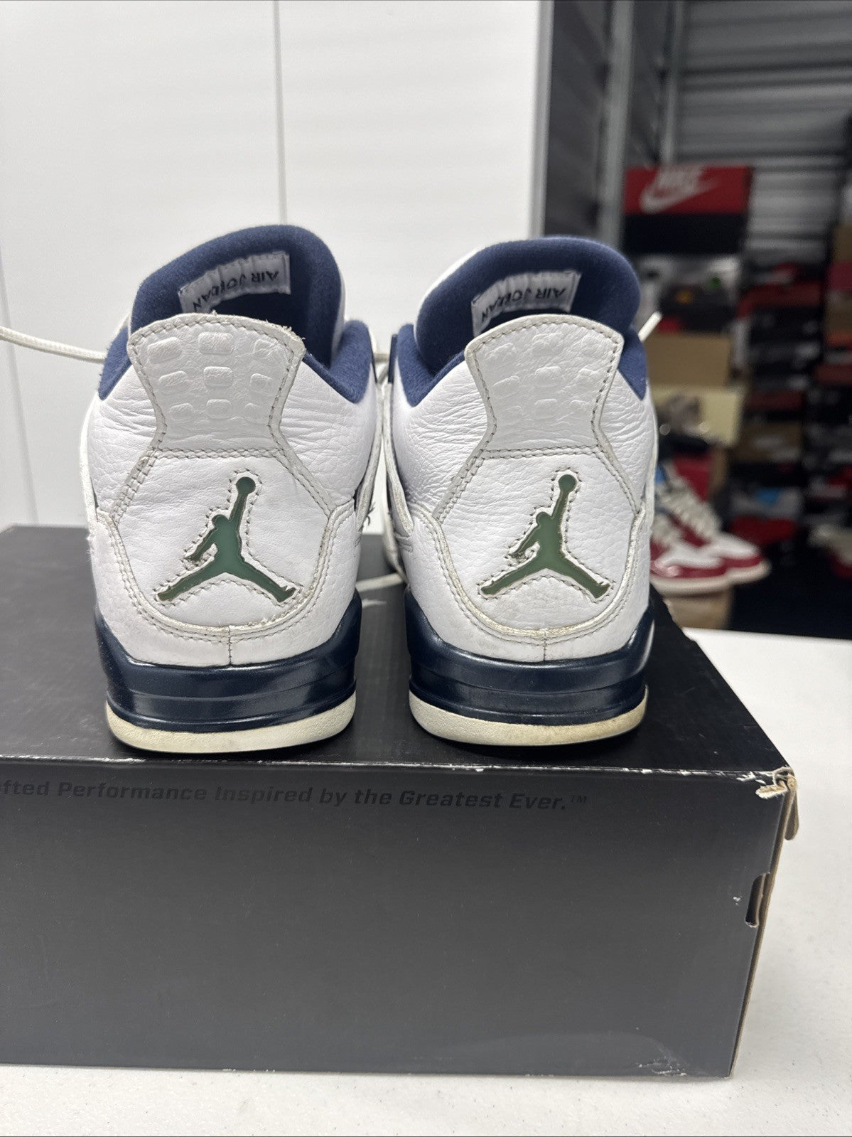 Size 8.5 - Air Jordan 4 Retro LS Columbia