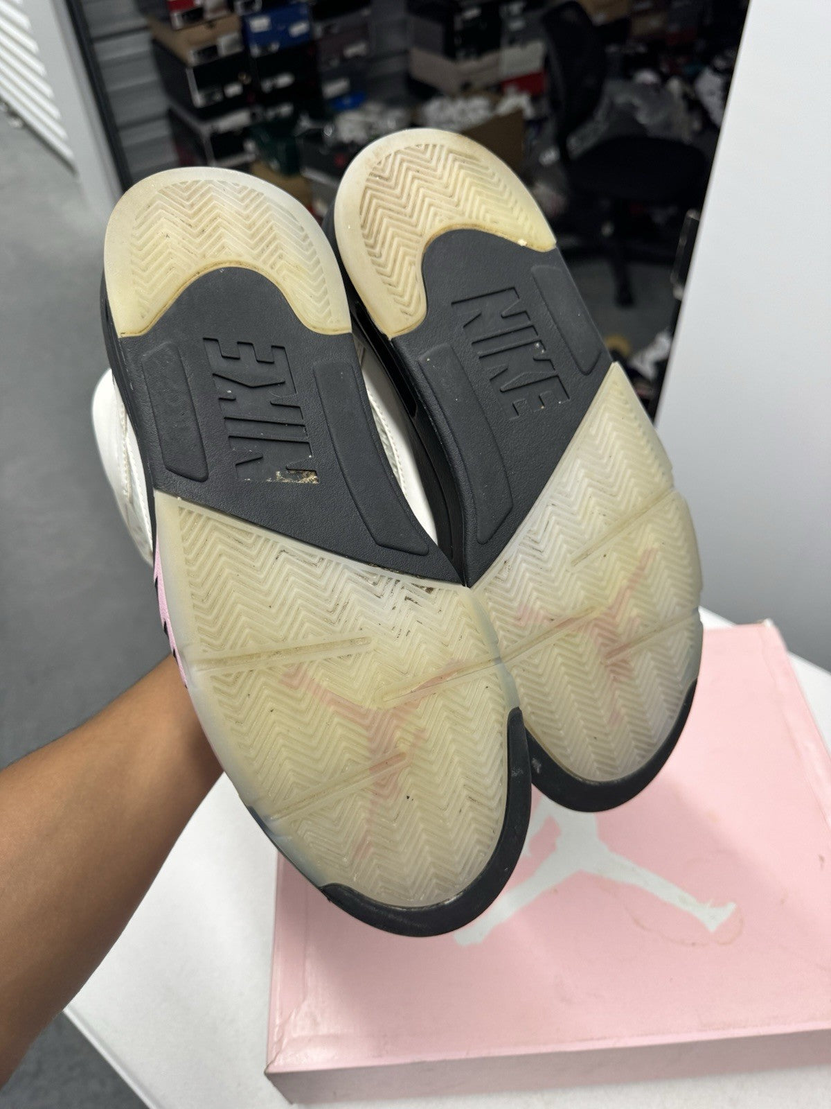Jordan Air Jordan 5 Retro Medium Soft Pink White/Black Men's Sneakers Size 10.5