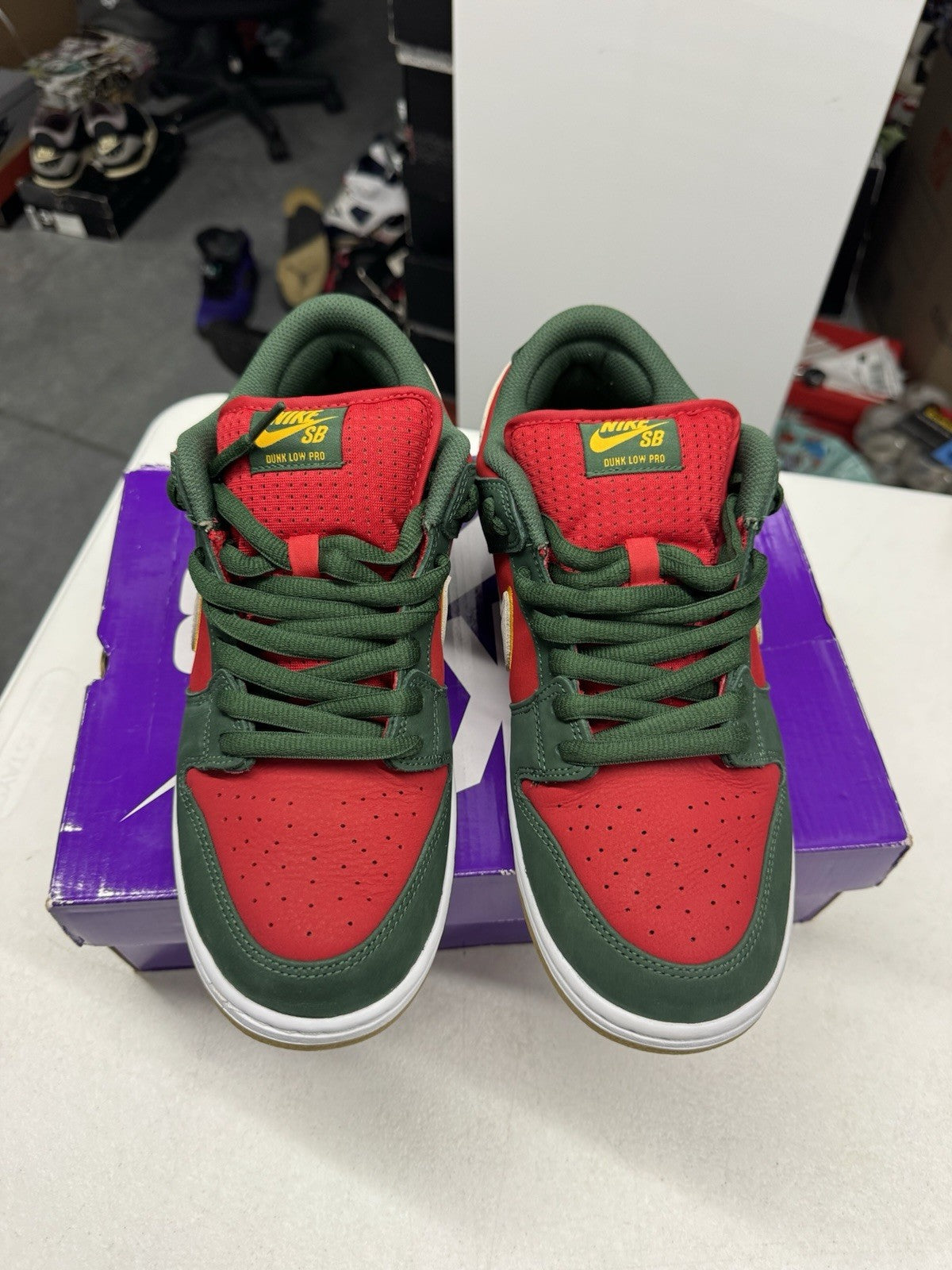 Nike SB Dunk Low Pro PRM Green Mens Skateboarding Shoes Size 11 Medium D