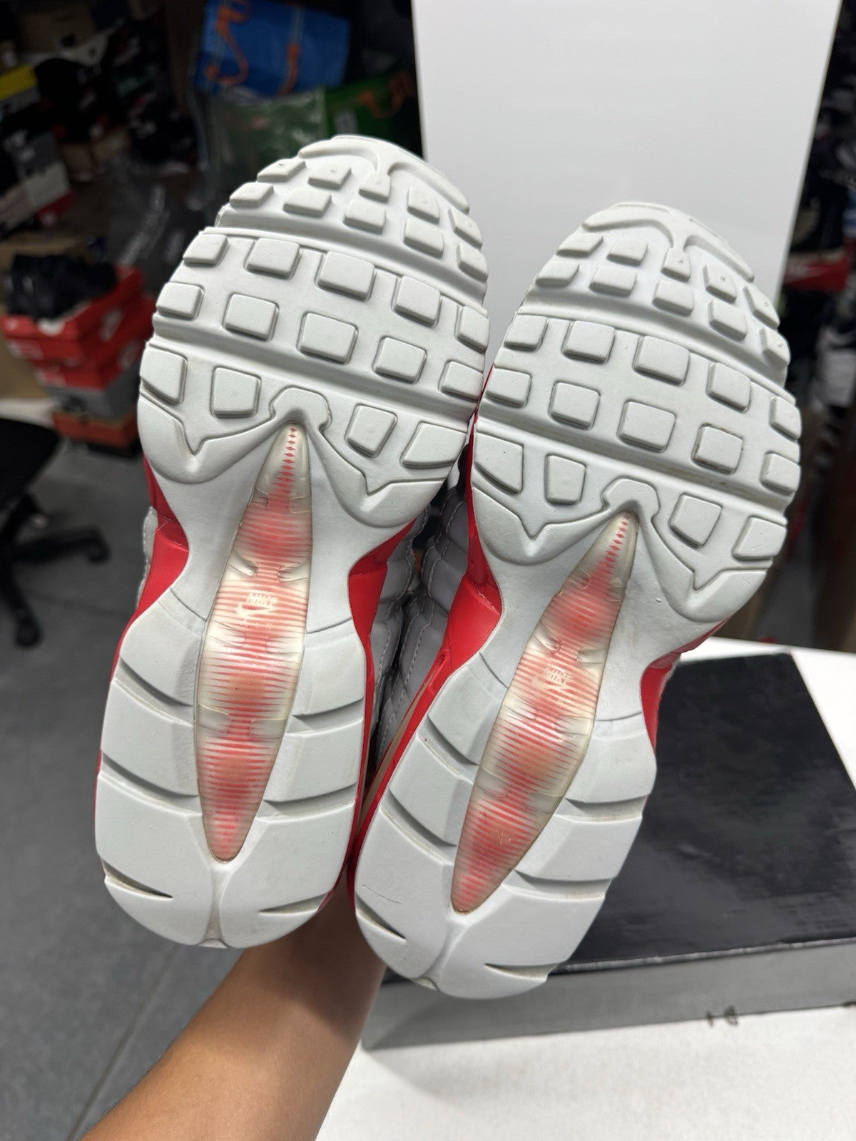 Nike Air Max 95 Men's Sneakers Silver/Gray/Red Cushioned Low Top SIZE 8