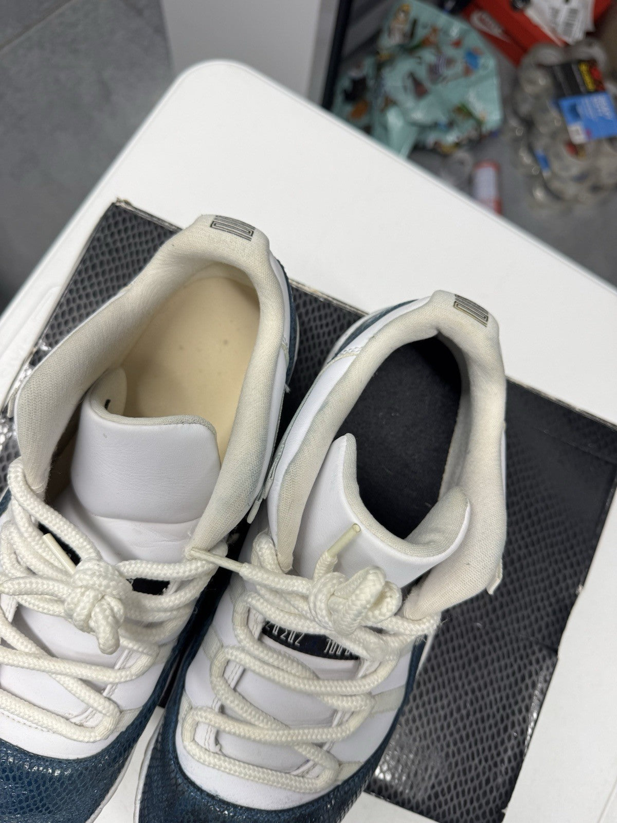 Jordan Air Jordan 11 Retro Low Snakeskin White/Black/Navy 2019 SZ13