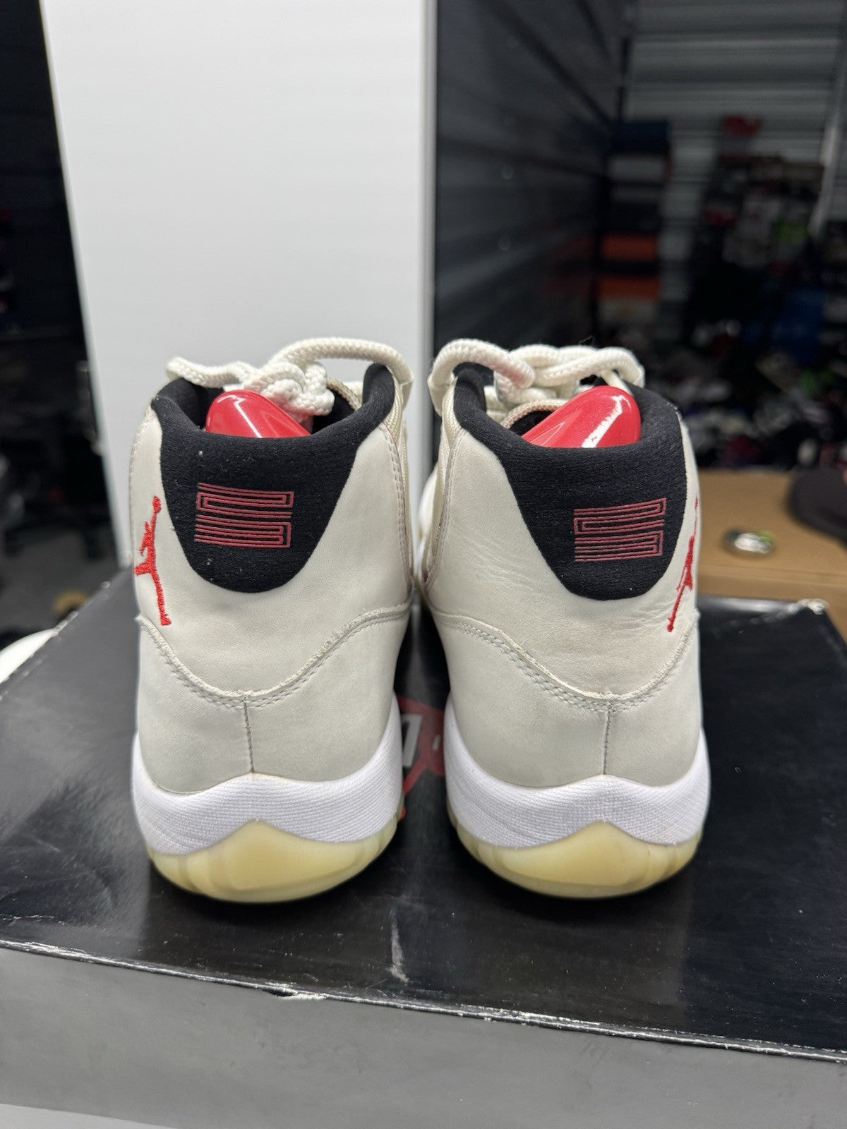 Jordan Air Jordan 11 Retro Platinum Tint/Sail-University Red 2018 SIZE 9.5