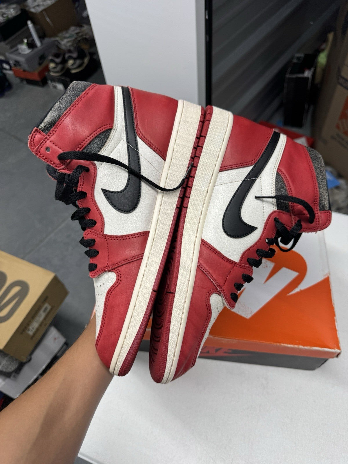 Jordan AJ1 Retro High OG Chicago Lost & Found Size 12 DZ5485-612