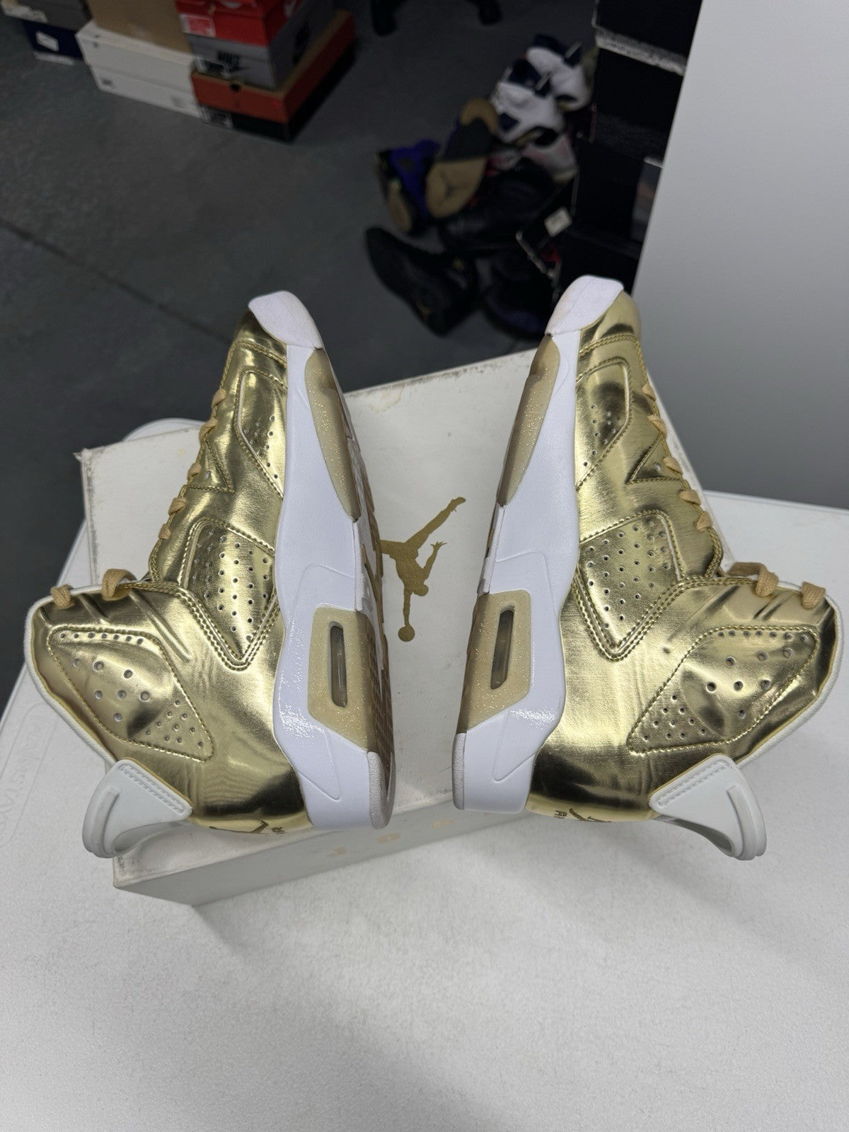 Jordan Air Jordan 6 Retro Pinnacle Men's Sneakers Metallic Gold/White SIZE 8