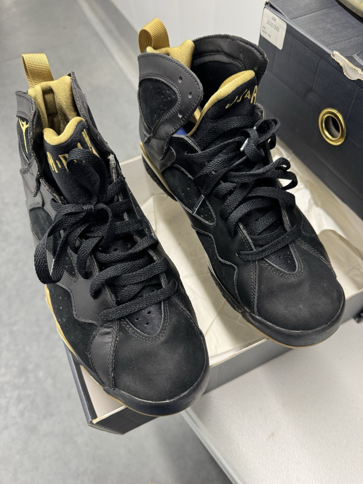 Air Jordan 7/6 Retro Golden Moments Pack Size 9.5 535357-935