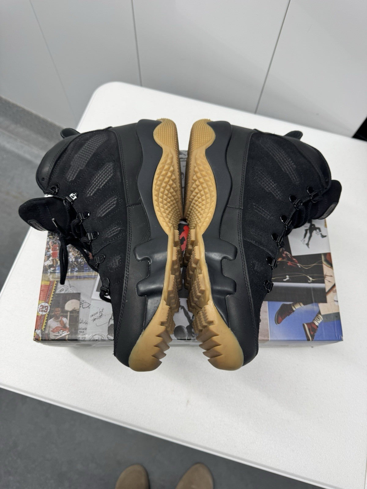 Air Jordan 9 Retro Men's Black/Gum Light Brown Boot, Size 11, AR4491-025
