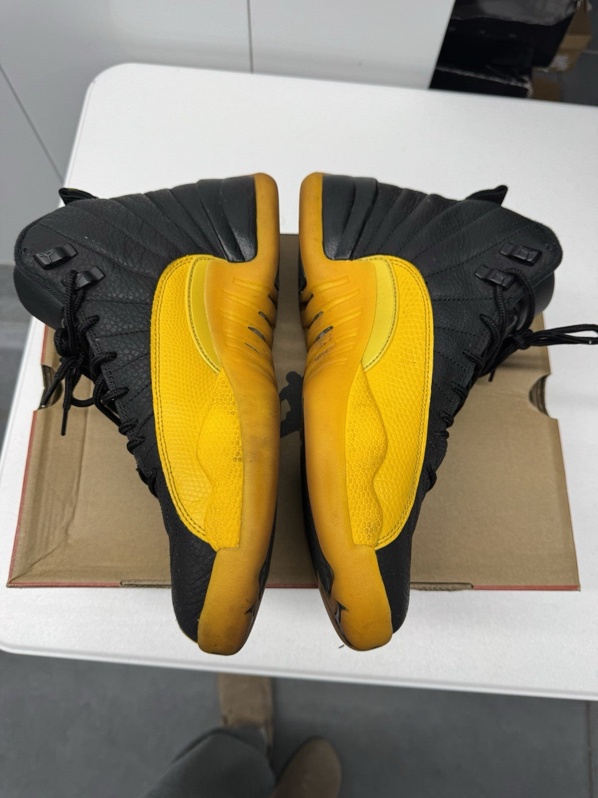 Air Jordan 12 Retro Men's Size 9 University Gold Sneakers 130690-070