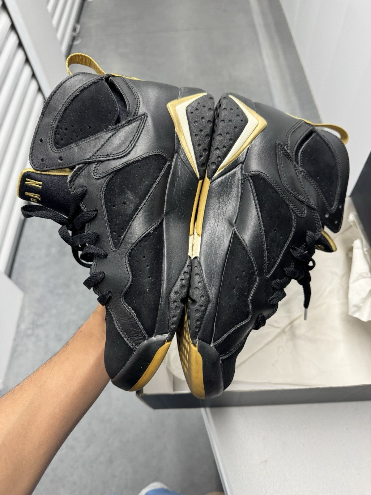 Air Jordan 7/6 Retro Golden Moments Pack Size 9.5 535357-935