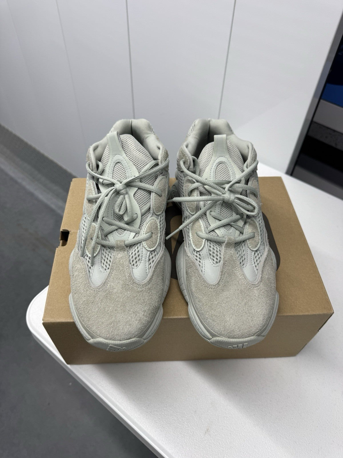 adidas Yeezy 500 Men's Size 11 Salt Grey Sneakers