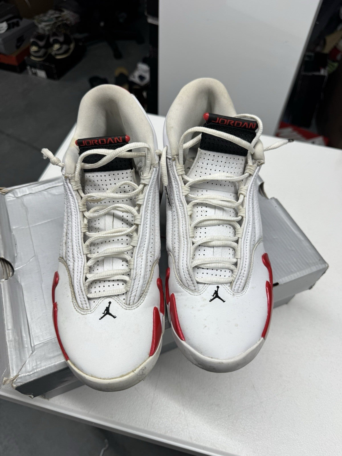 Jordan Air Jordan 14 Retro 2019 Candy Cane White/Black/Varsity Red SIZE 10.5