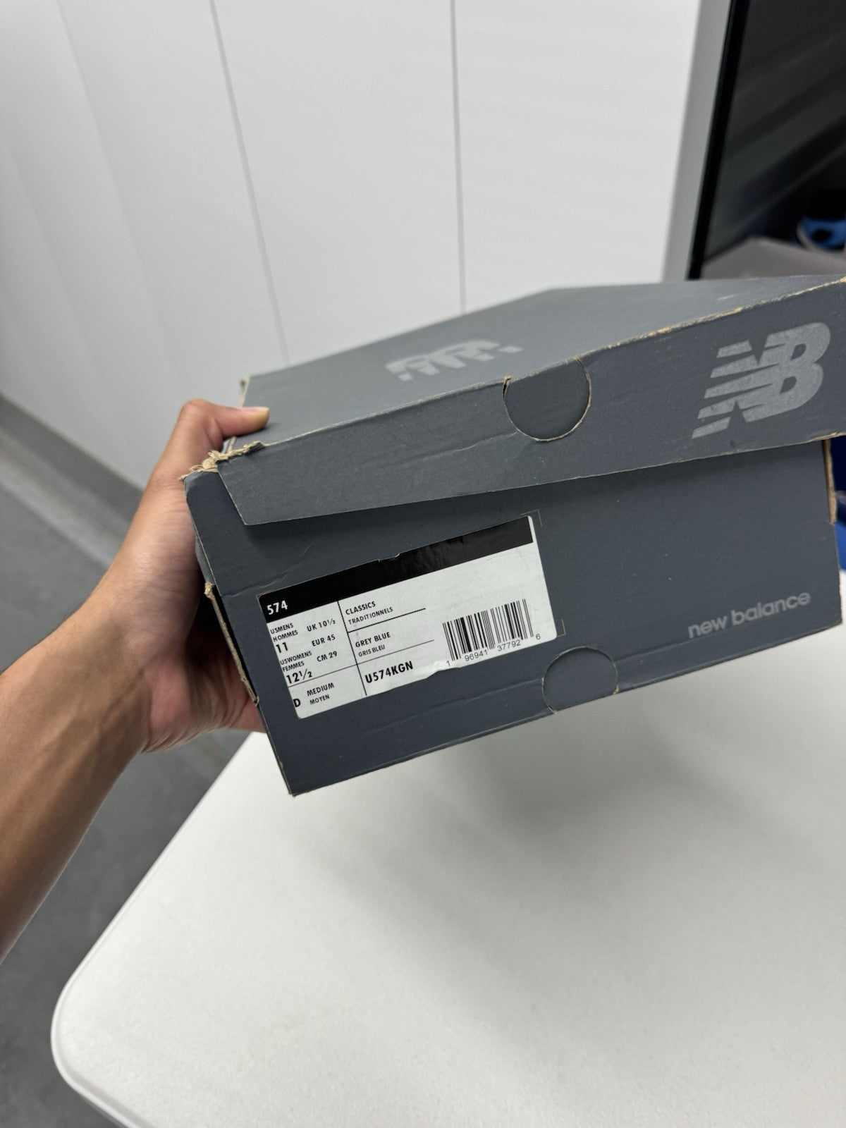 New Balance ML574LGB Men's Classic Grey/Silver/Black Sneakers Size 11