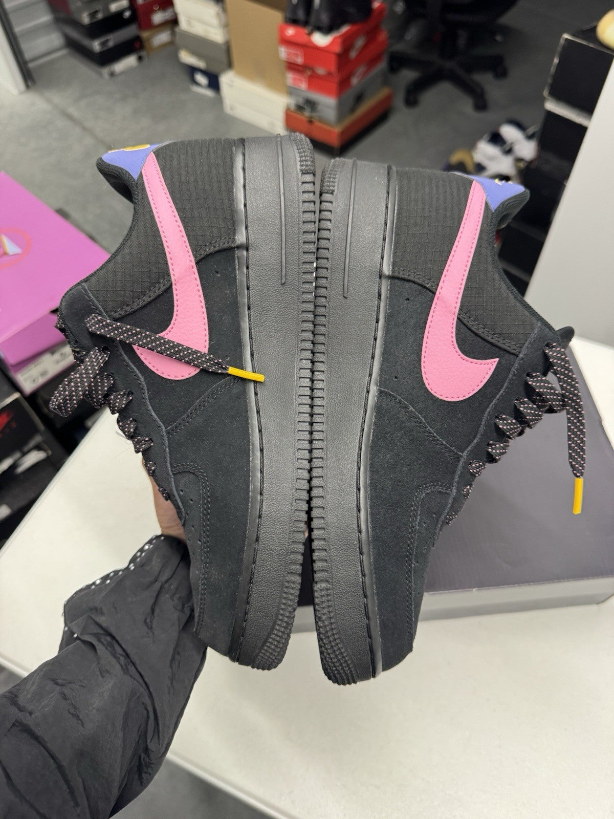 Nike Air Force 1 '07 LV8 2 ACG Black/Magic Flamingo Low Top Suede SIZE 9.5