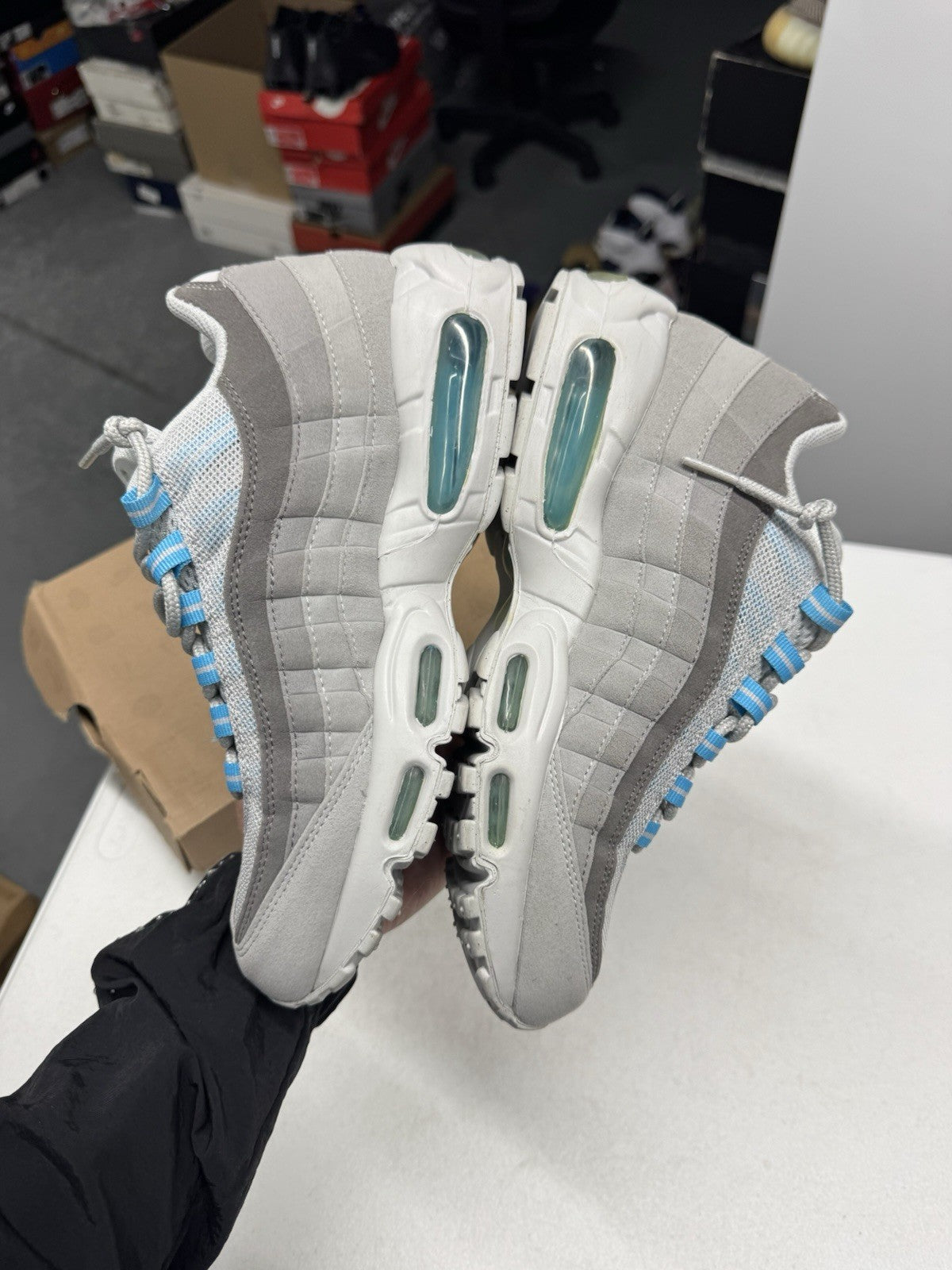 Nike Air Max 95 Men's Sneakers Neutral Grey/Chlorine Blue SIZE 8