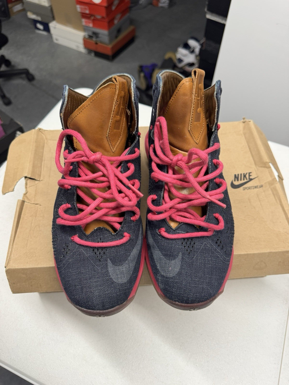 Nike LeBron X EXT Denim QS High Top Blue/Pink/Brown US 9 SIZE 9